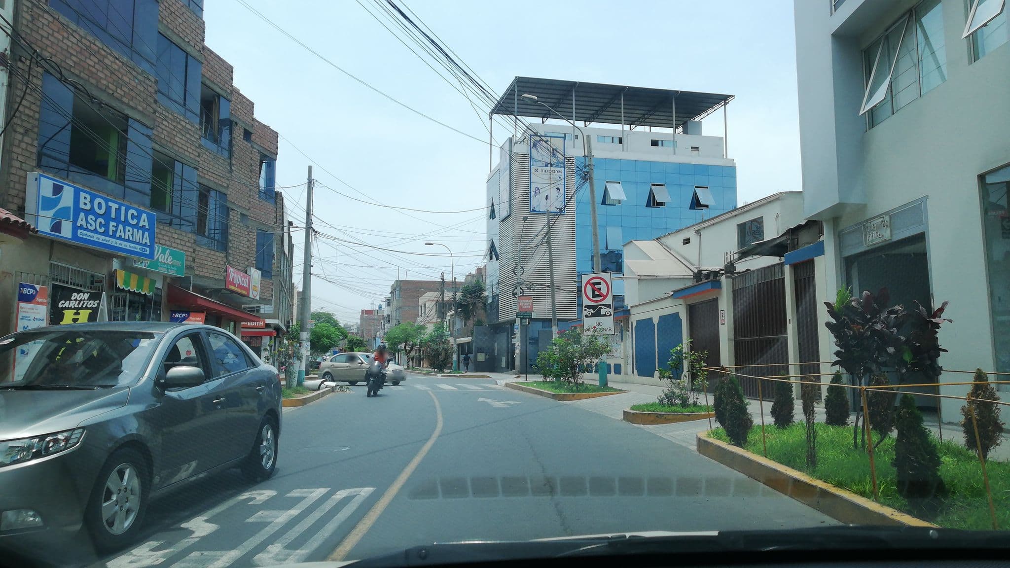 Street view near Laurent's Hotel, Independencia — © anthonymachuca (CC BY-SA · Mapillary)
