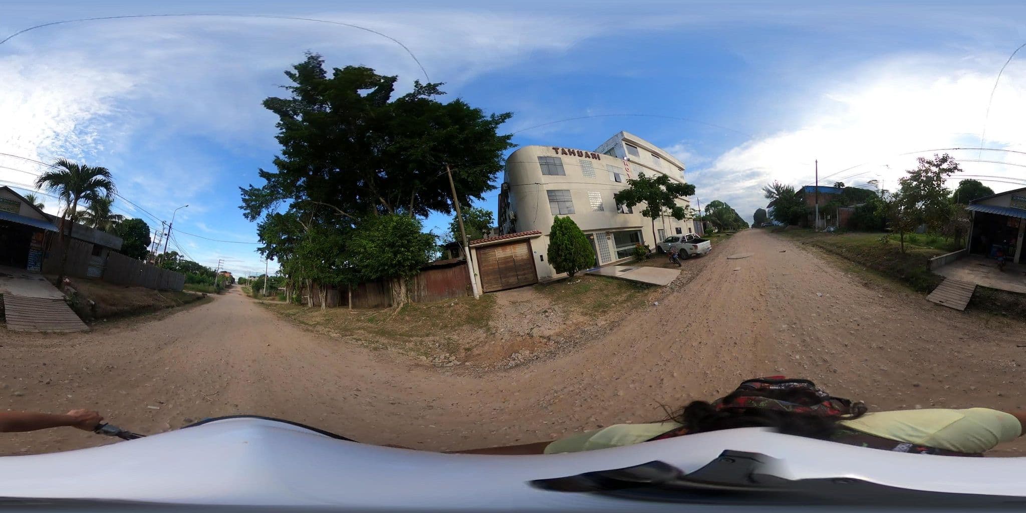 Street view near Hotel Tahuari, Pucallpa — © johnarupire (CC BY-SA · Mapillary)