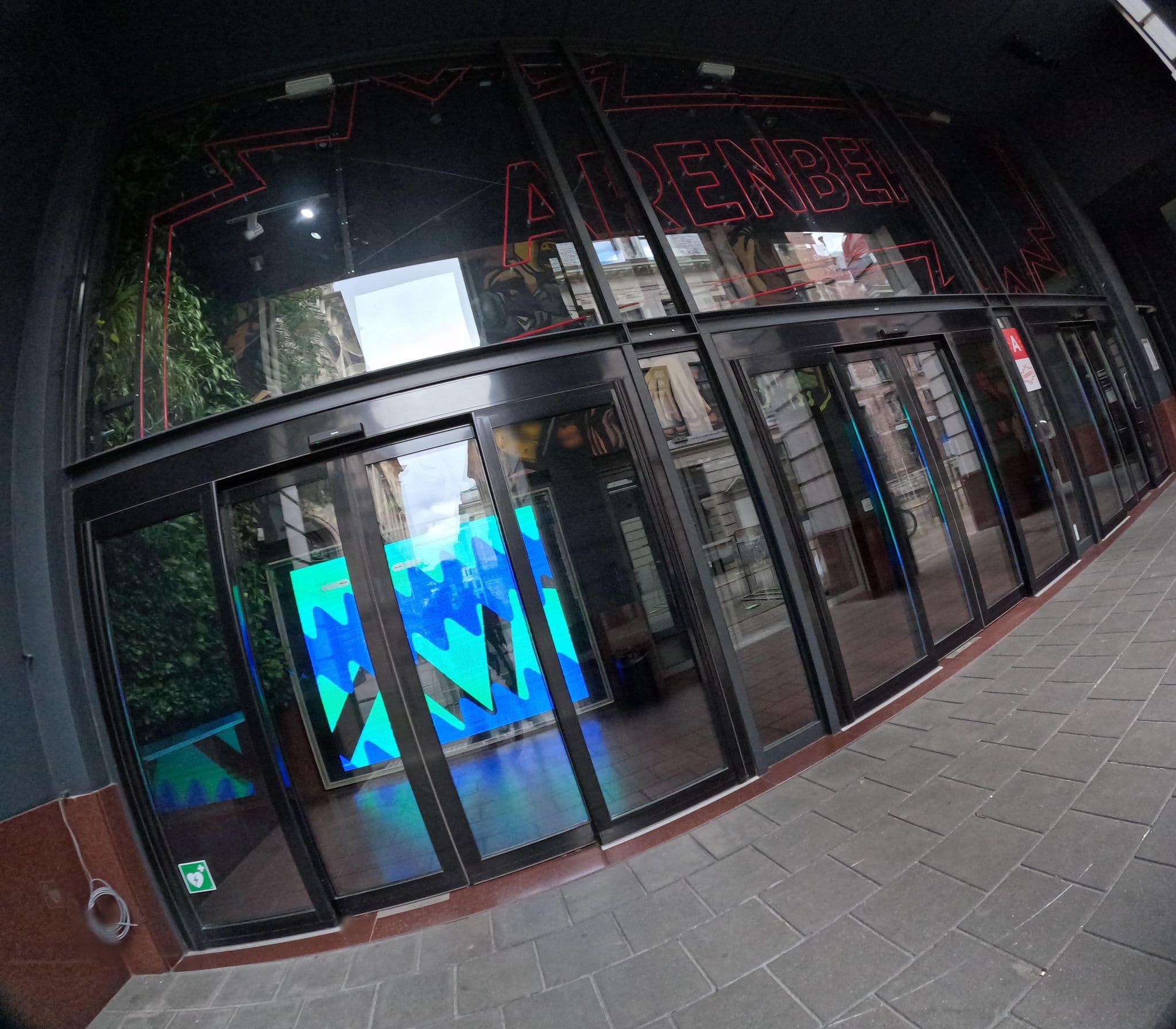 Street view near Theater Hotel, Antwerp — © filipc (CC BY-SA · Mapillary)