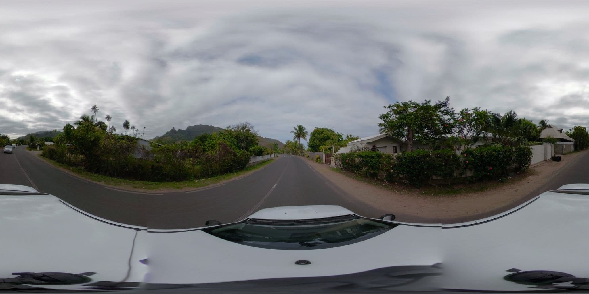 Street view near Fare Vaipipiha, Paopao — © ratzillas (CC BY-SA · Mapillary)