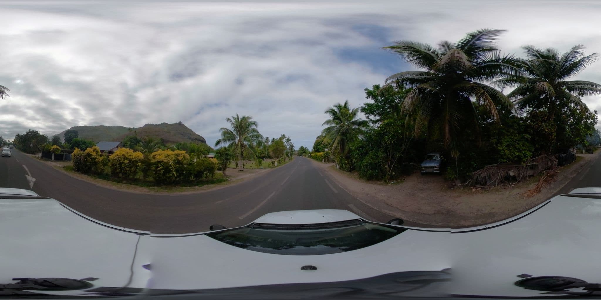 Street view near Fare Nani, Papetoai — © ratzillas (CC BY-SA · Mapillary)