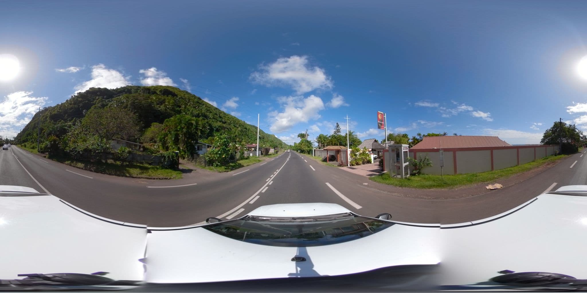 Street view near Hiti Moana Villa, Papao — © ratzillas (CC BY-SA · Mapillary)