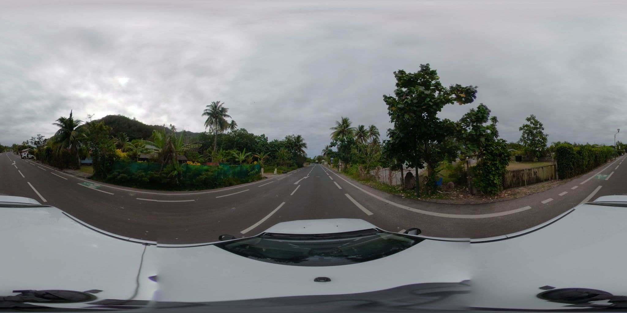 Street view near Pension Teataura maison hôte & camping, Papetoai — © ratzillas (CC BY-SA · Mapillary)