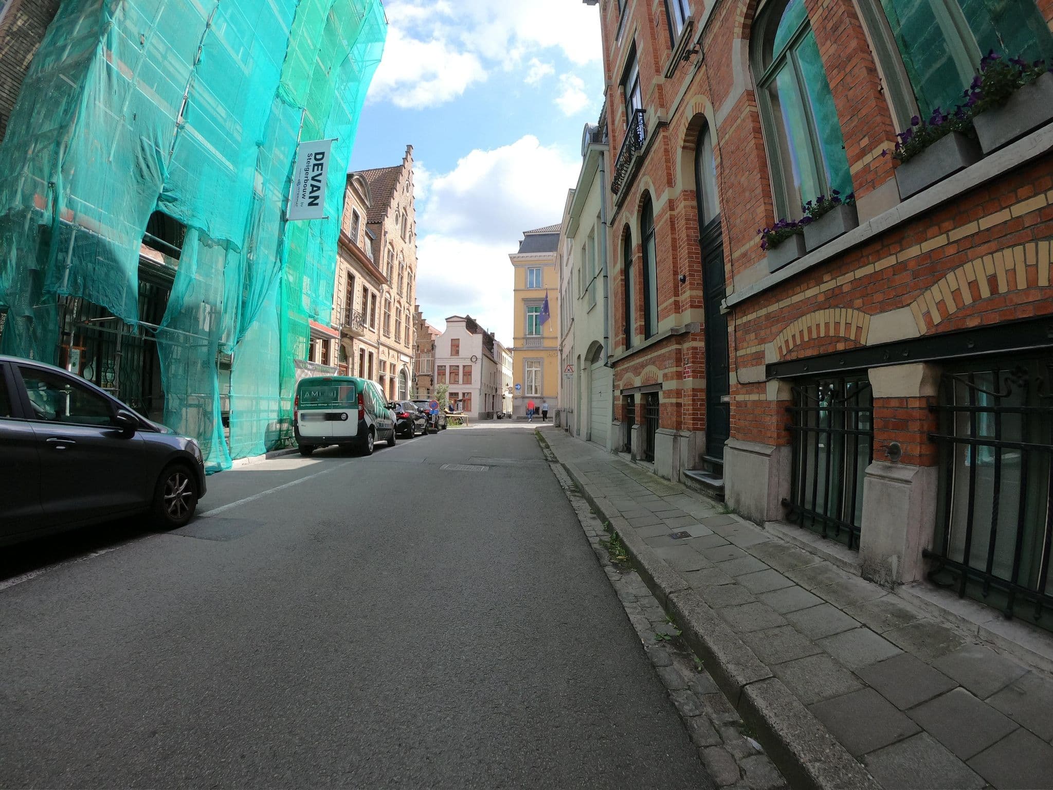 Street view near The Black Swan Hotel, Brugge — © filipc (CC BY-SA · Mapillary)