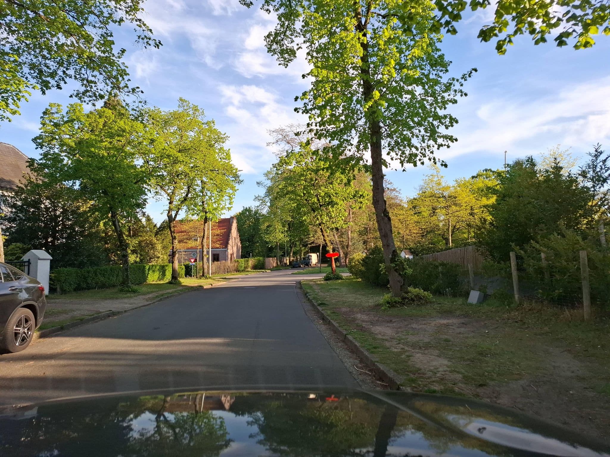 Street view near Bed & Breakfast Eikenlaan 12, Genk — © masterofnoroad (CC BY-SA · Mapillary)