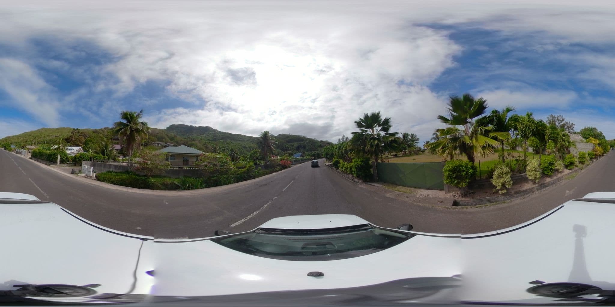 Street view near Pension Fare Aute, Haapiti — © ratzillas (CC BY-SA · Mapillary)