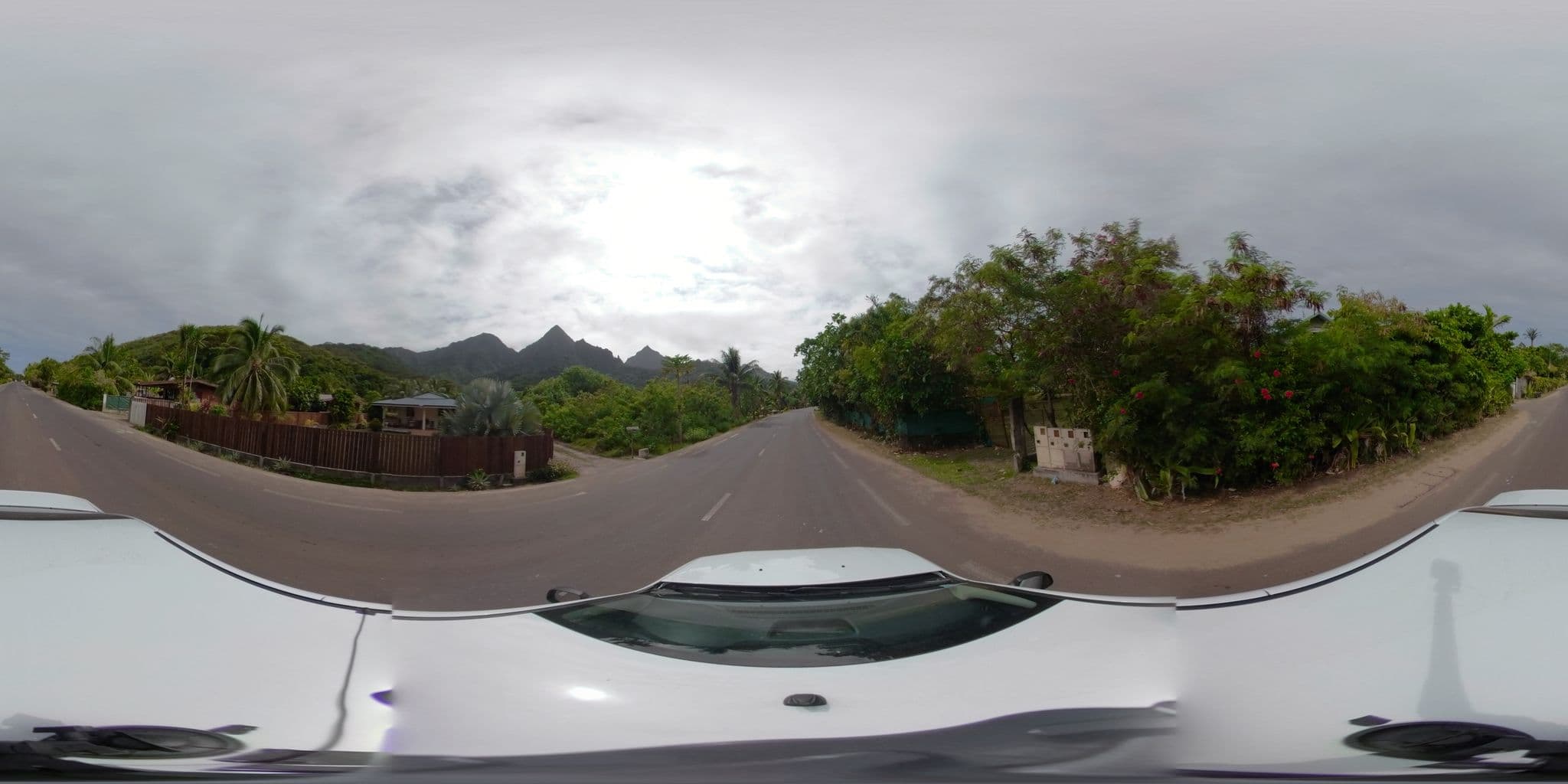 Street view near Fare Mahana i Haapiti, Haapiti — © ratzillas (CC BY-SA · Mapillary)