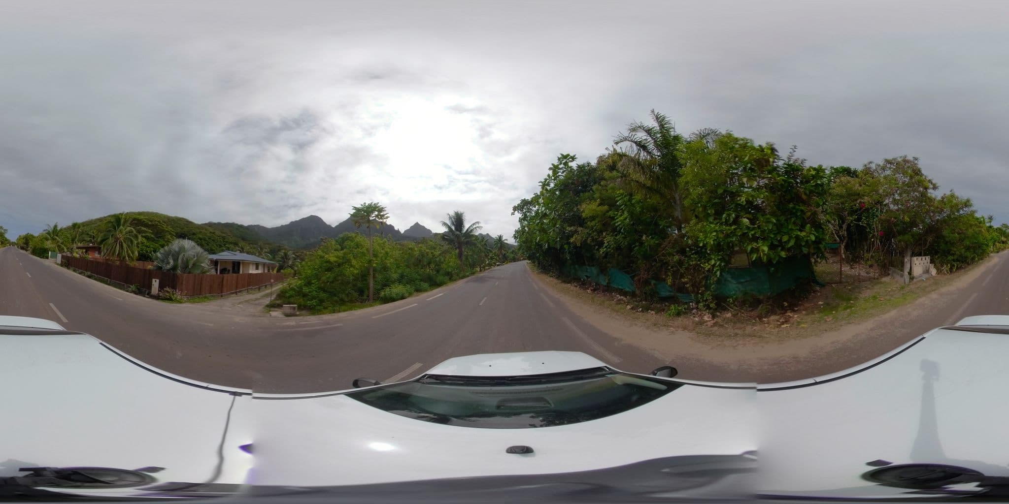 Street view near Fare Heirai, Haapiti — © ratzillas (CC BY-SA · Mapillary)