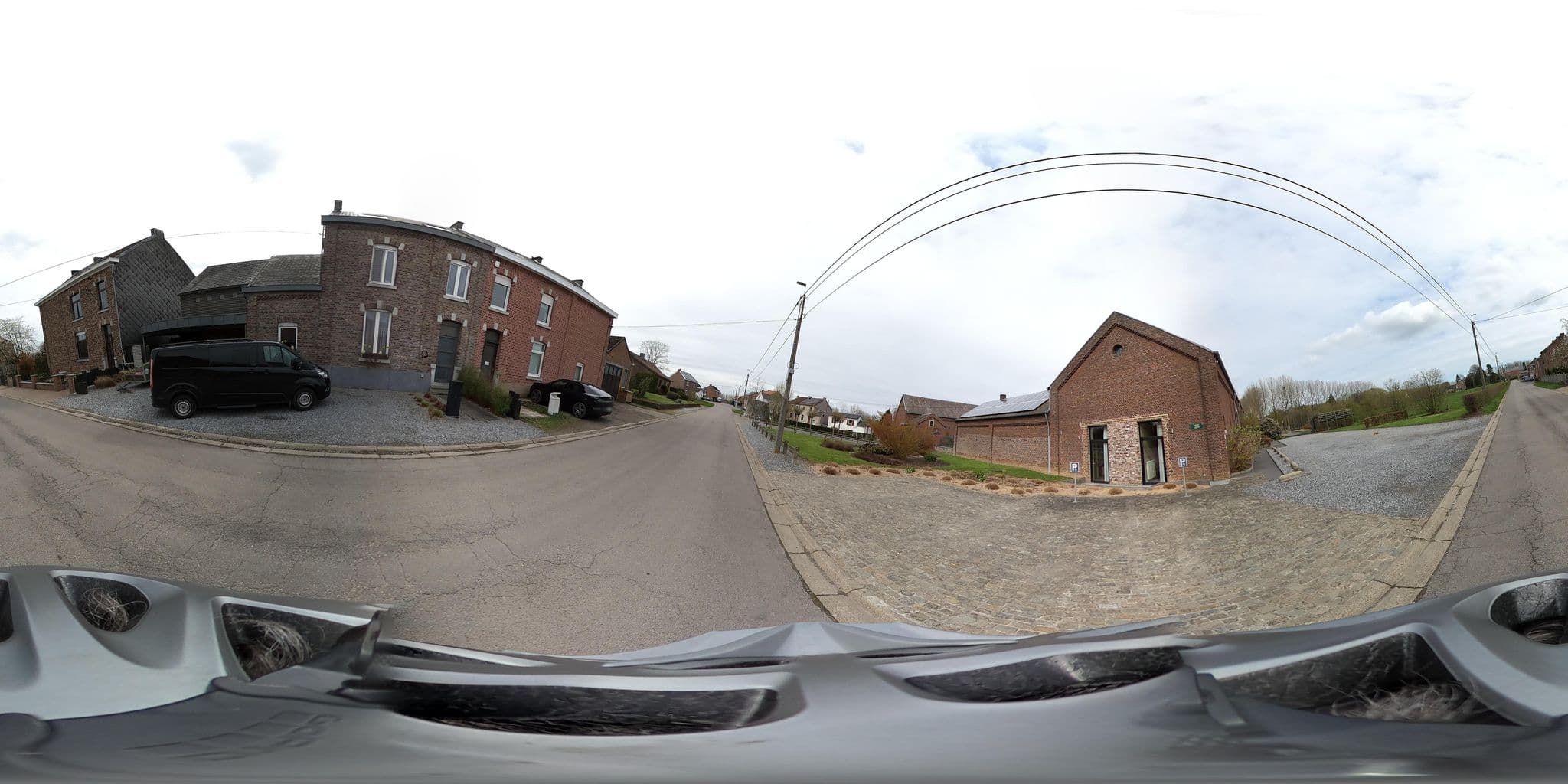 Street view near GîteFerme Limbort, Braives — © Eebie (CC BY-SA · Mapillary)