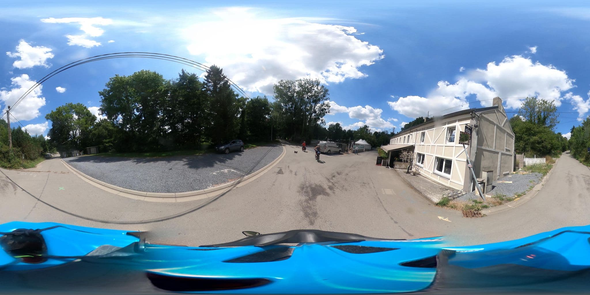 Street view near La Vieille Auberge, Beaumont — © padididejurbise (CC BY-SA · Mapillary)