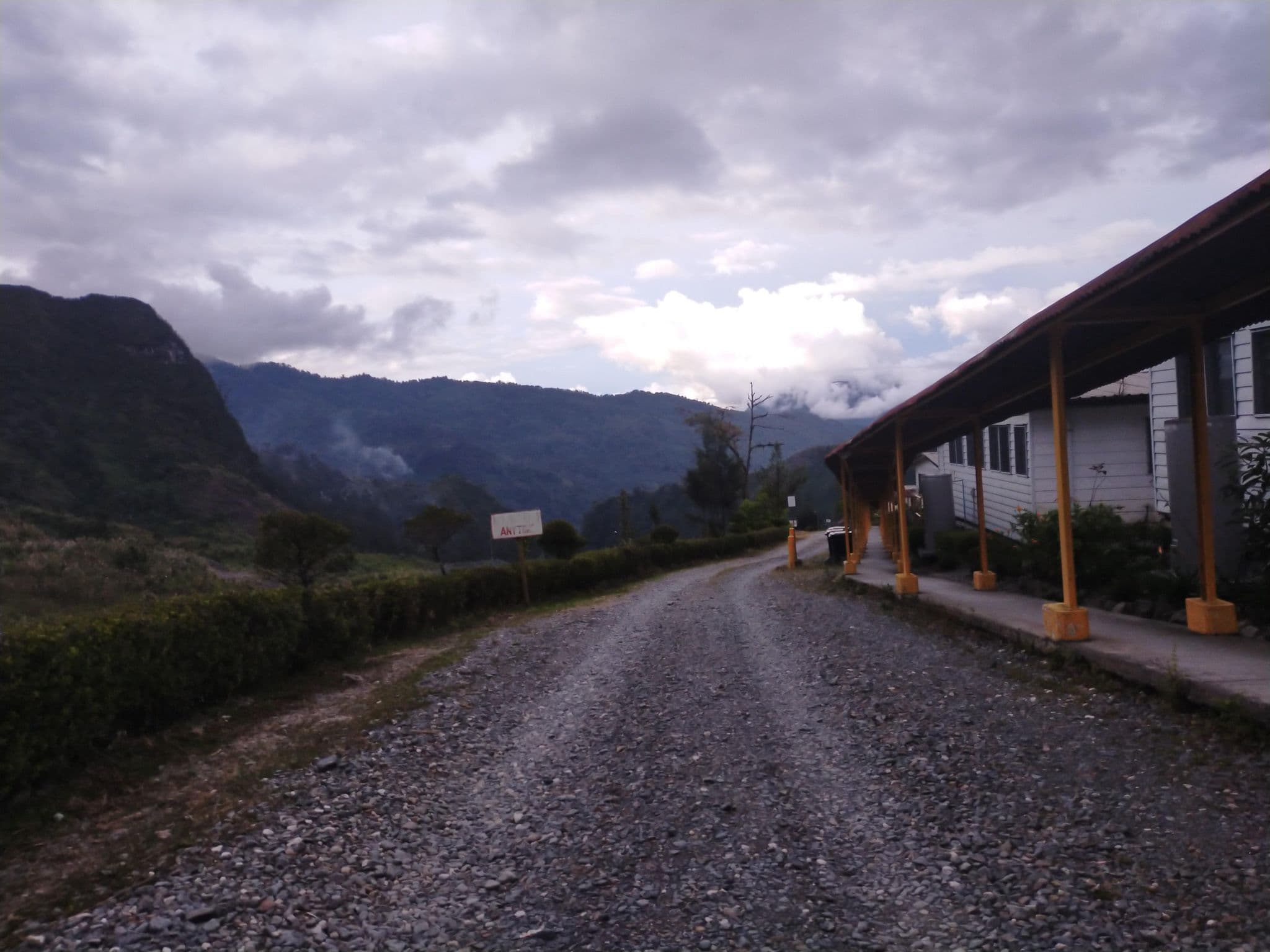 Street view near GH03, Porgera — © nicxonpiaso (CC BY-SA · Mapillary)