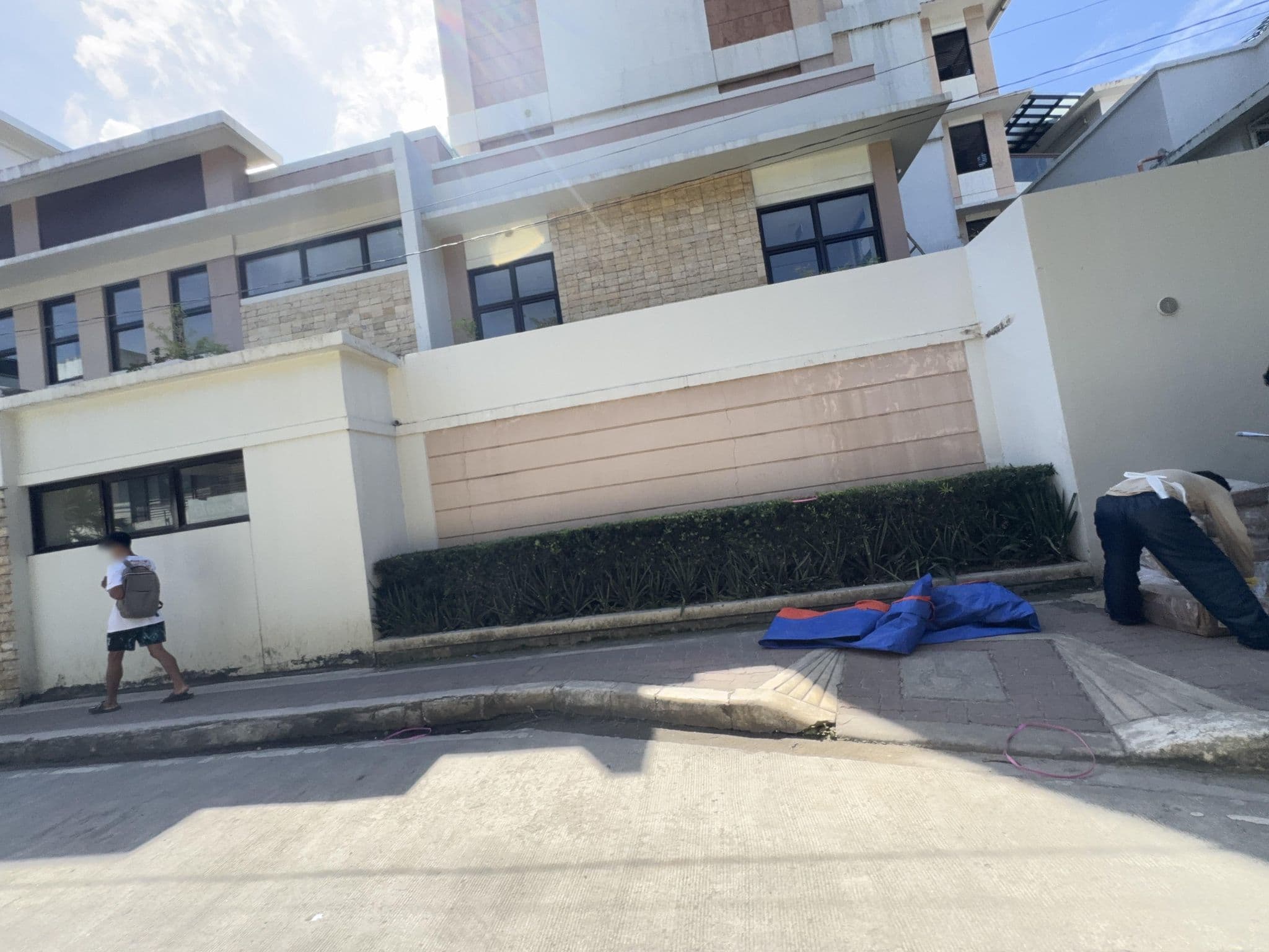 Street view near Benross Beach Resort, Yapak