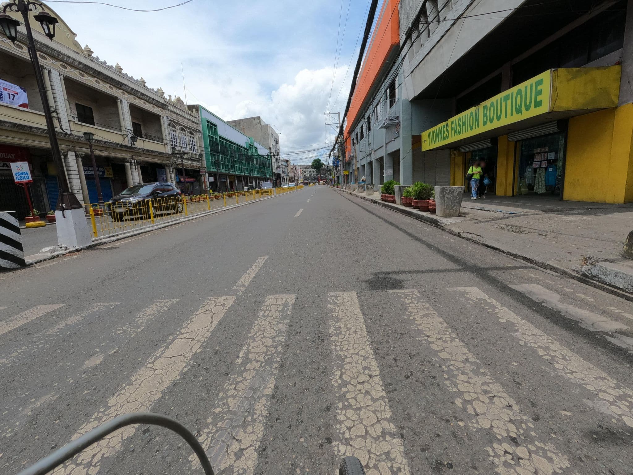 Street view near Harbor Town Hotel, Iloilo — © GOwin (CC BY-SA · Mapillary)
