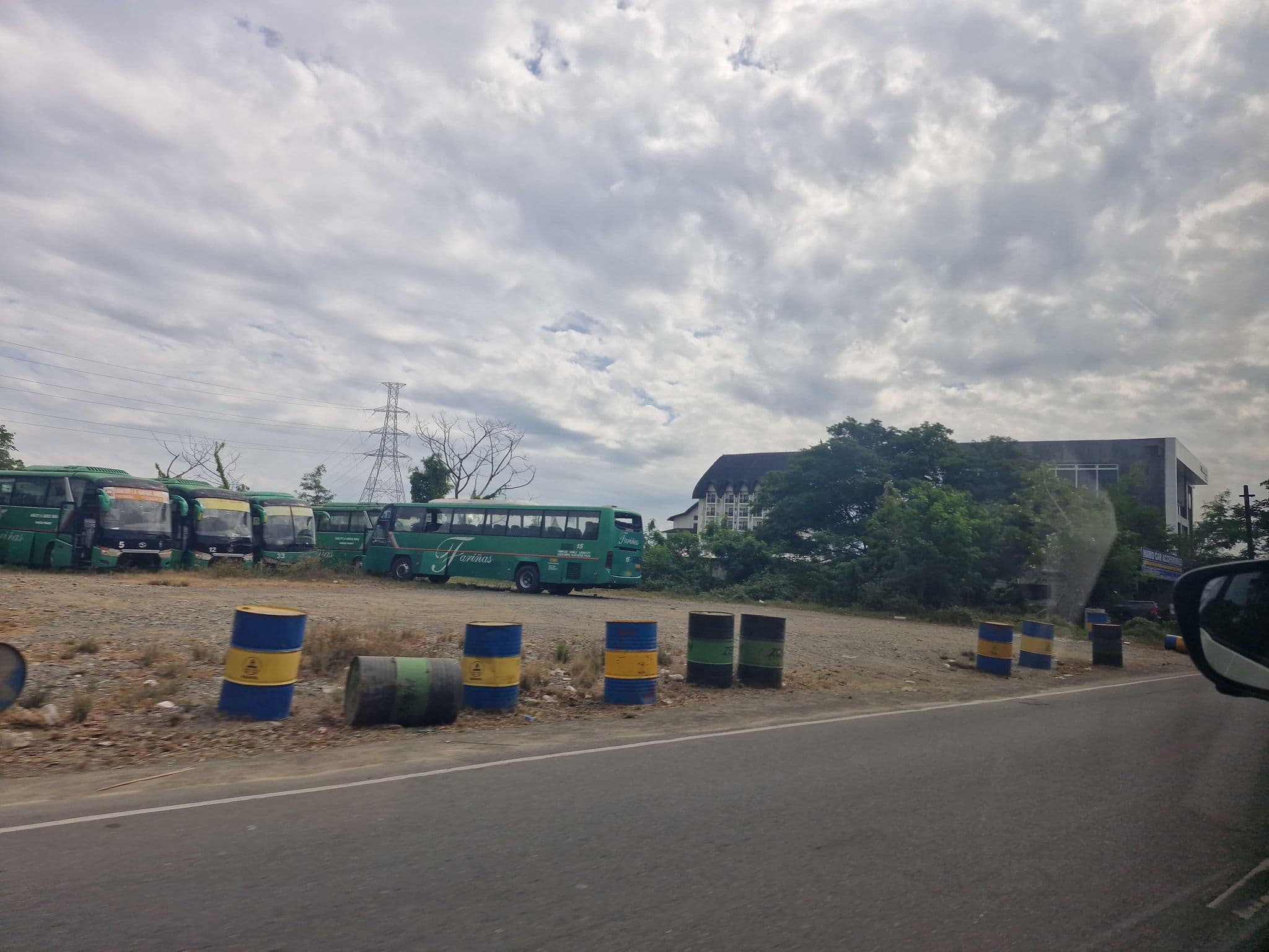 Street view near Kings Court Hotel, Laoag — © Yivan000 (CC BY-SA · Mapillary)