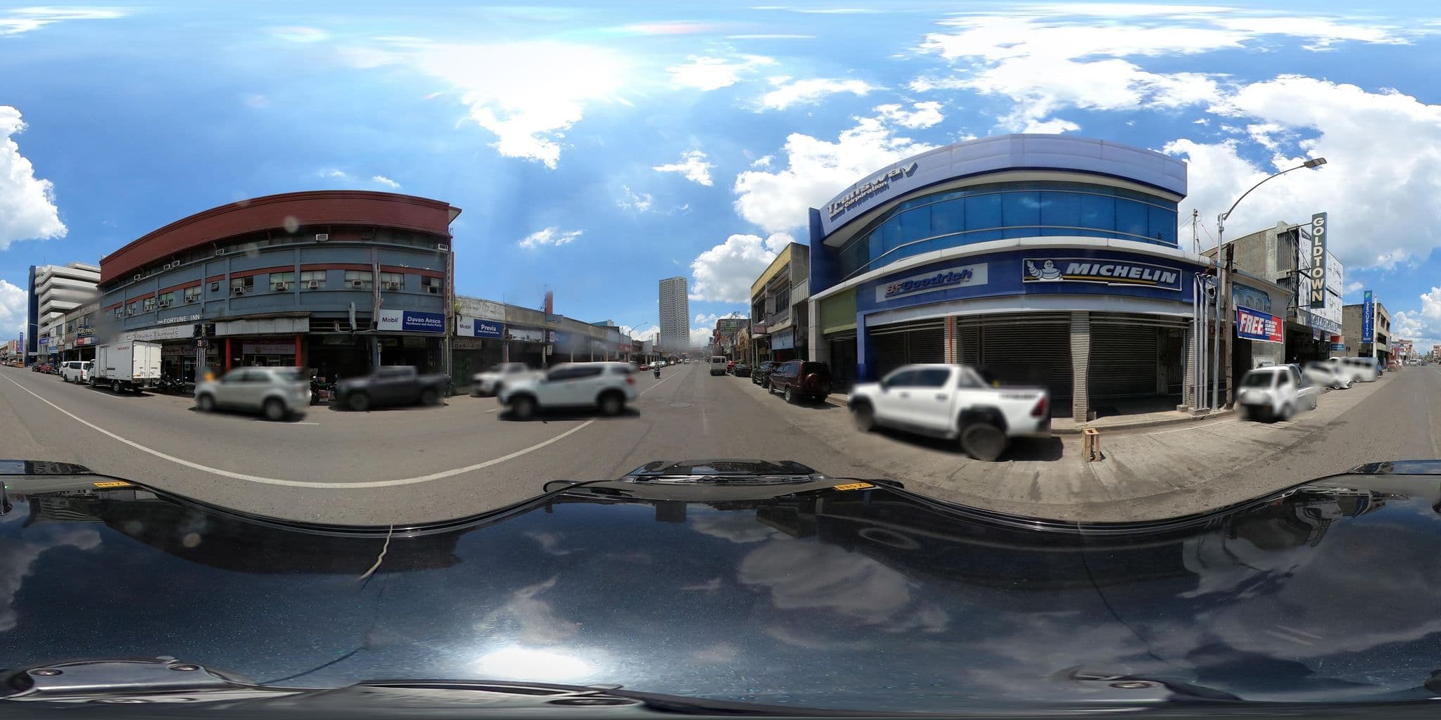 Street view near Saint Anne's Dormitory, Davao — © Kaart---360 (CC BY-SA · Mapillary)