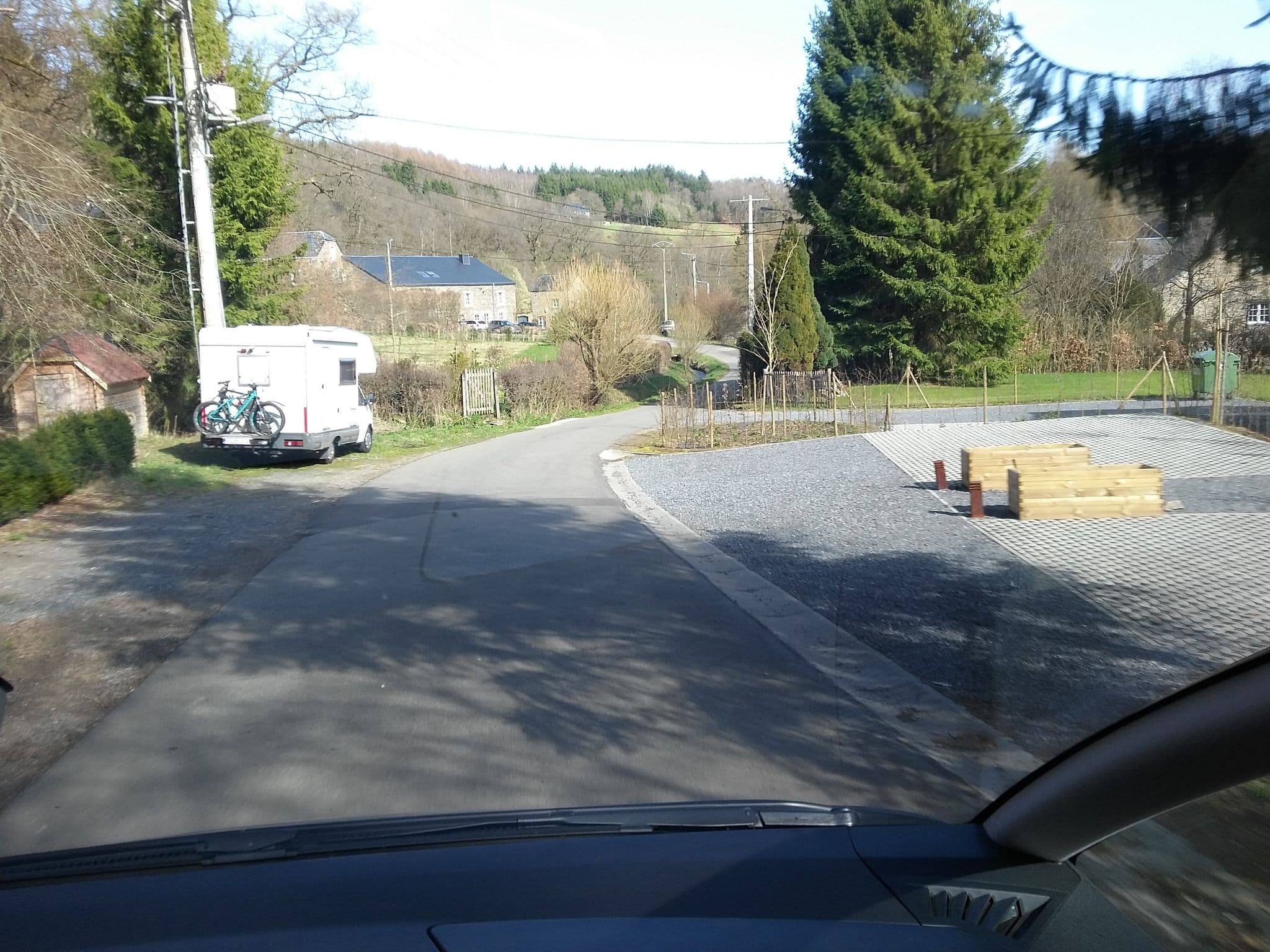 Street view near Au Pré du Ry, Daverdisse — © foxandpotatoes (CC BY-SA · Mapillary)