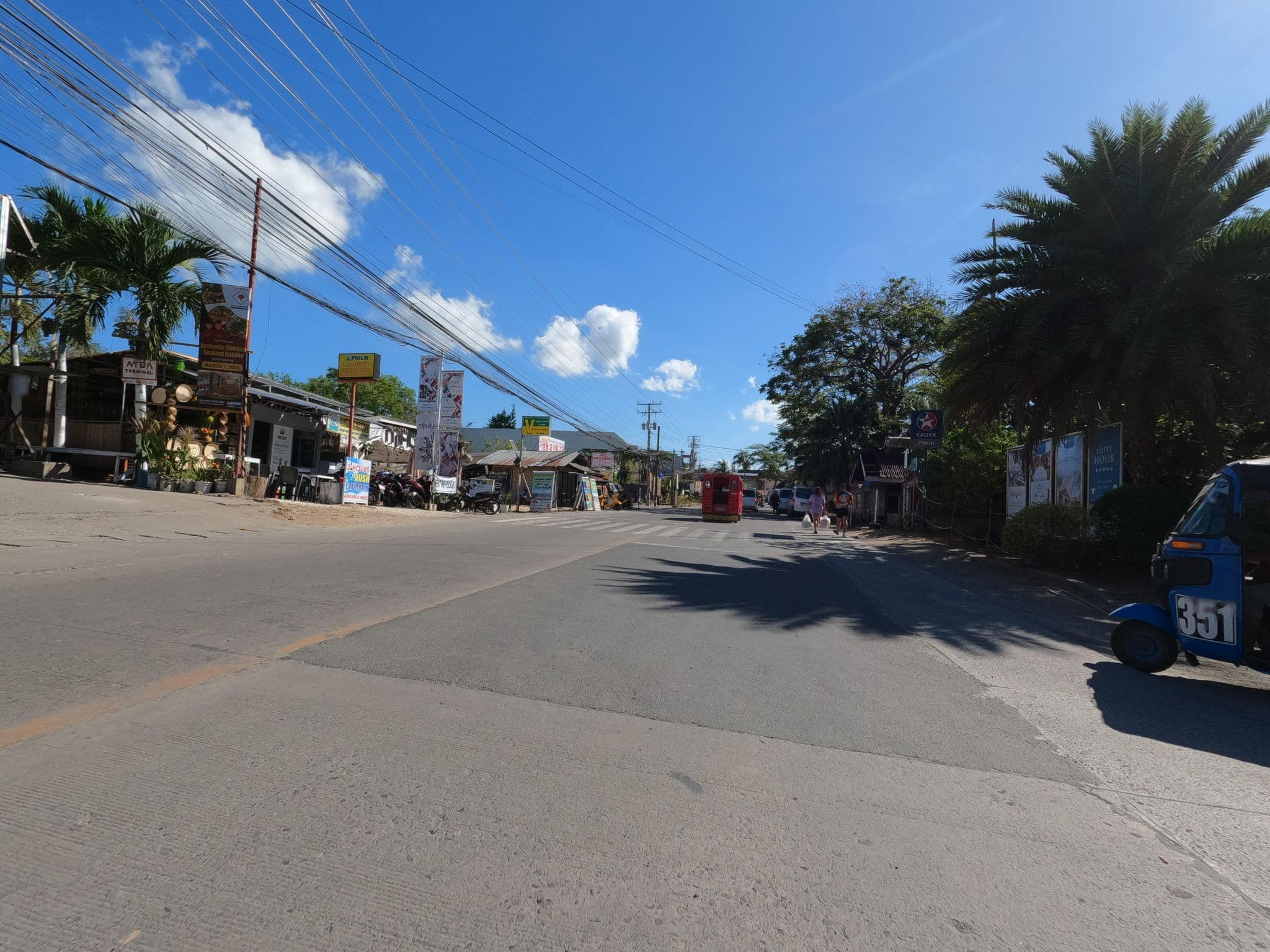 Street view near Sun Apartelle, Tawala — © GOwin (CC BY-SA · Mapillary)