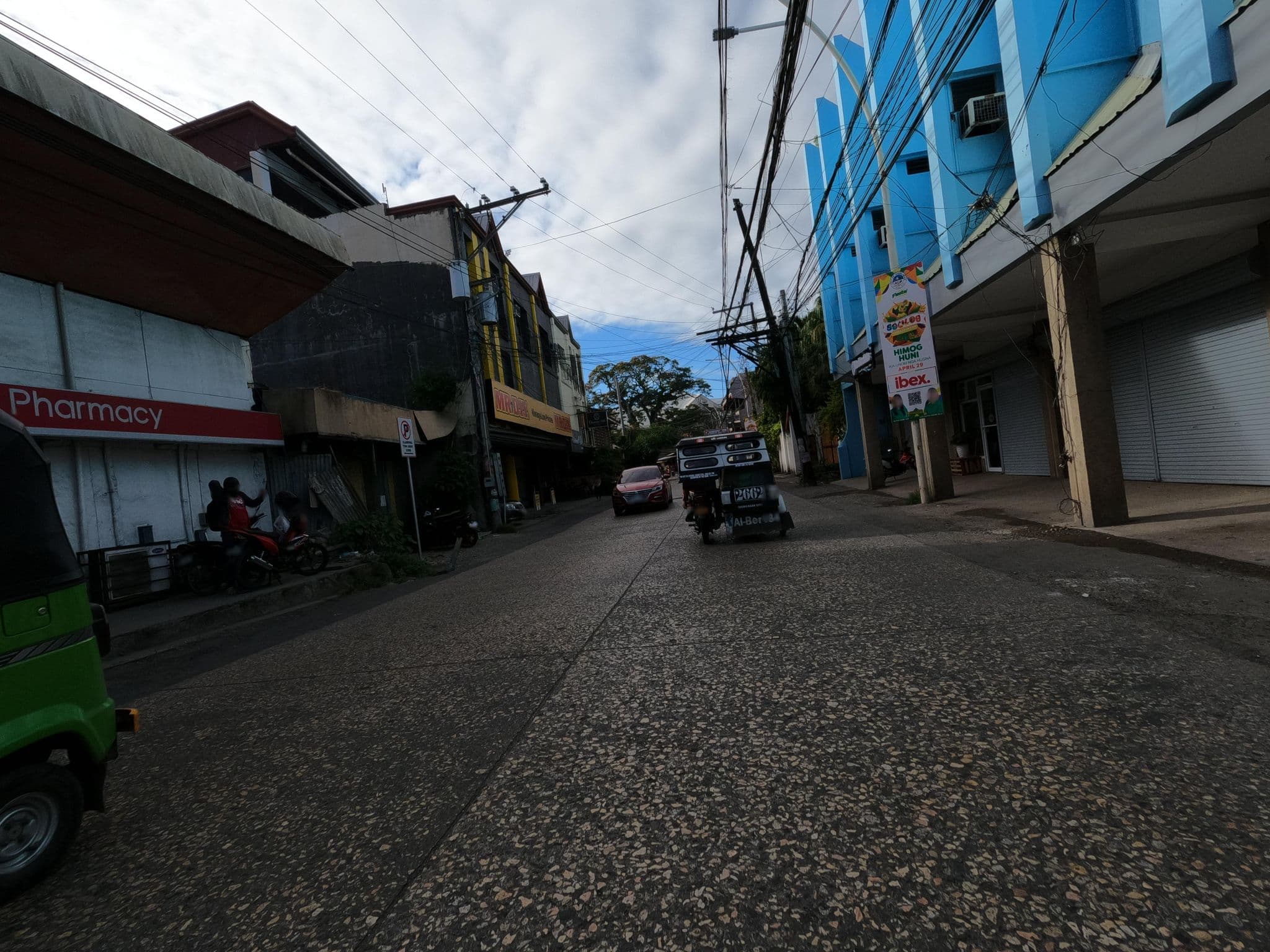 Street view near Vista Lodge, Totolan — © GOwin (CC BY-SA · Mapillary)