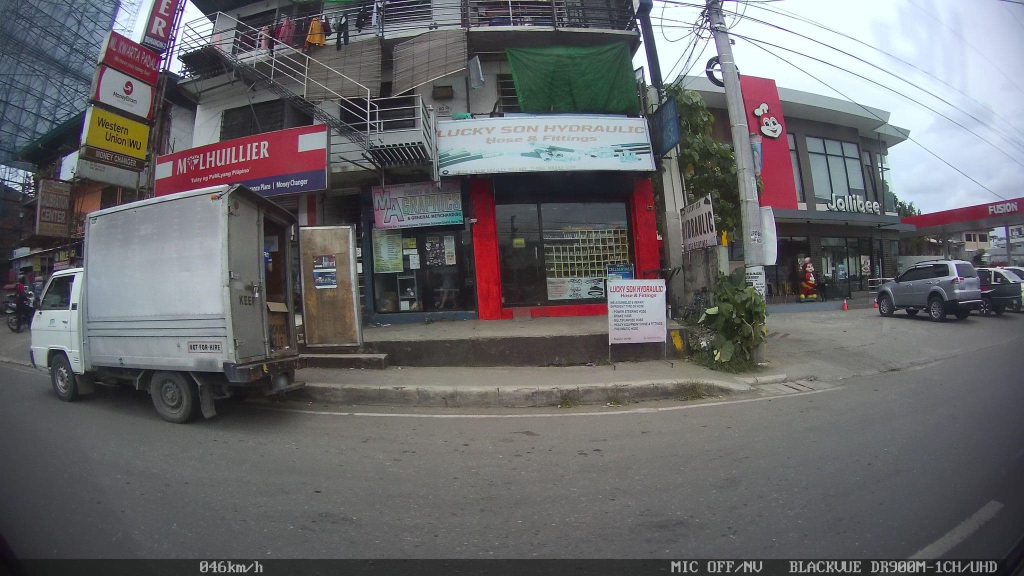 Street view near Quoyas Inn, Davao