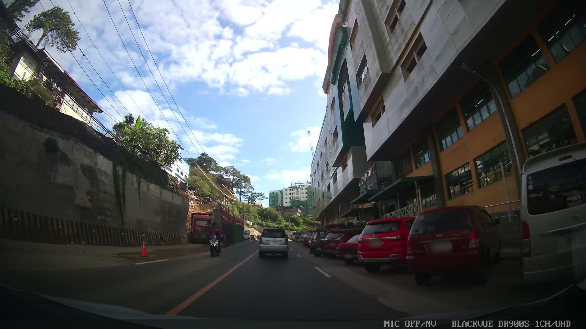Street view near Cooyeesan Hotel Plaza, Baguio