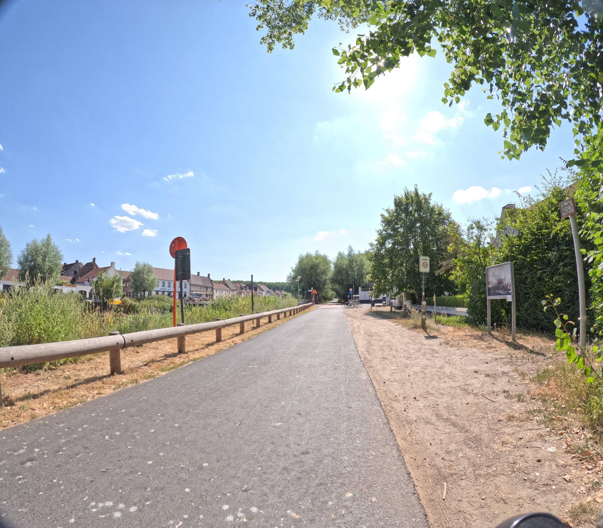 Street view near d’Oude Schaapskooi, Damme — © filipc (CC BY-SA · Mapillary)