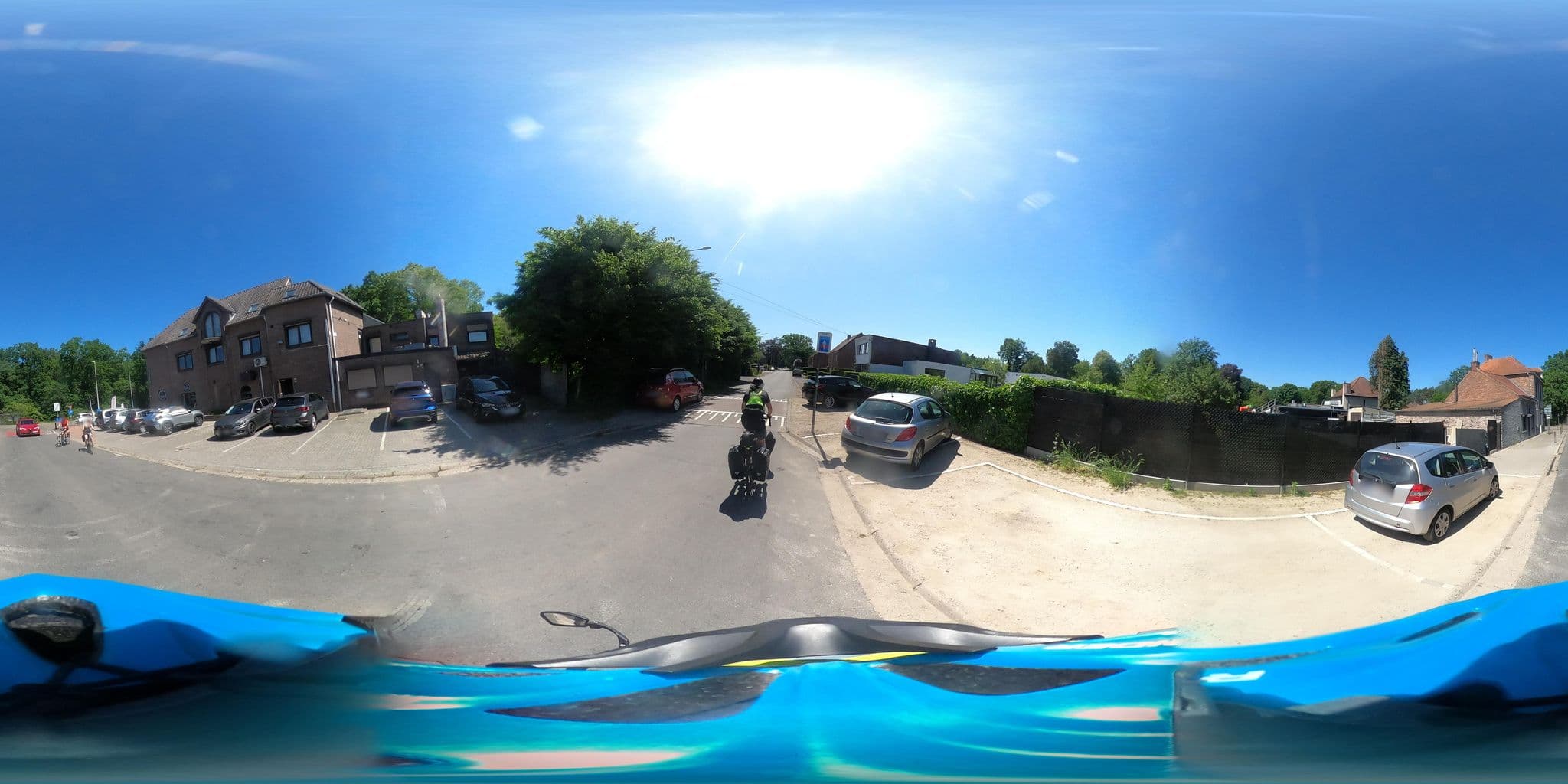 Street view near Bokrijks Hotel, Diepenbeek — © padididejurbise (CC BY-SA · Mapillary)