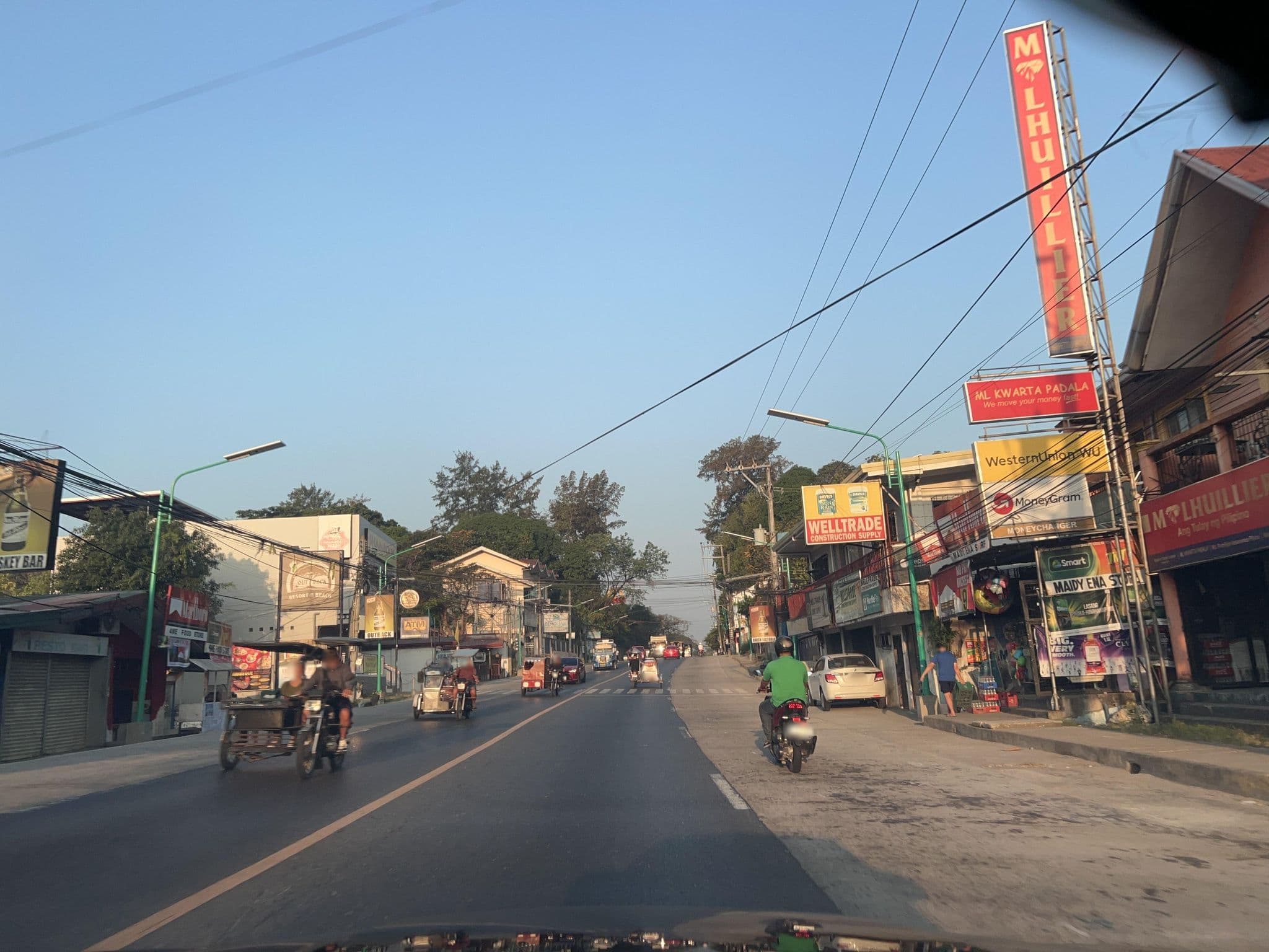 Street view near The Pub Hotel, Olongapo