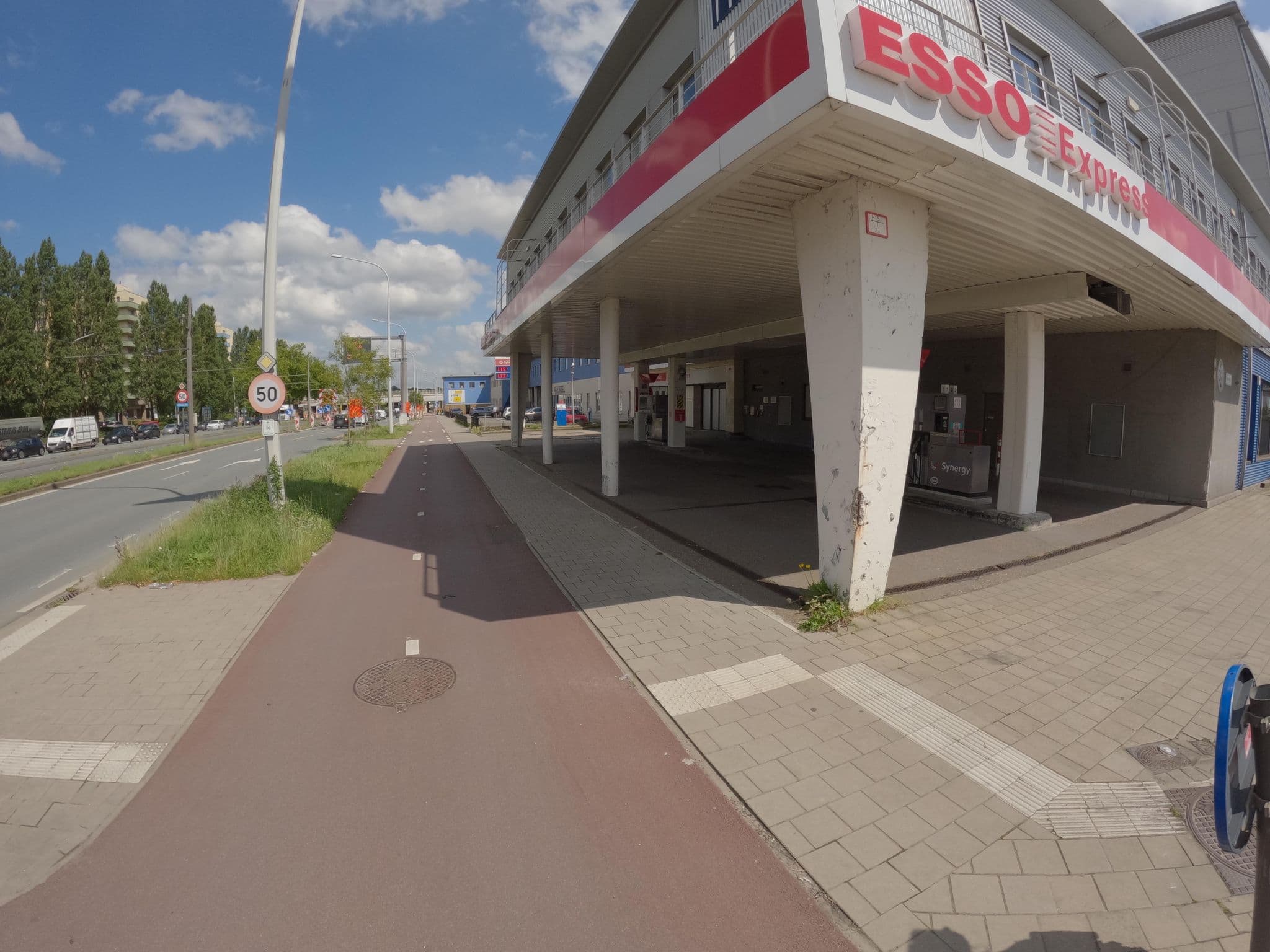 Street view near Antwerp Harbour Hotel, Merksem — © koninklijke (CC BY-SA · Mapillary)