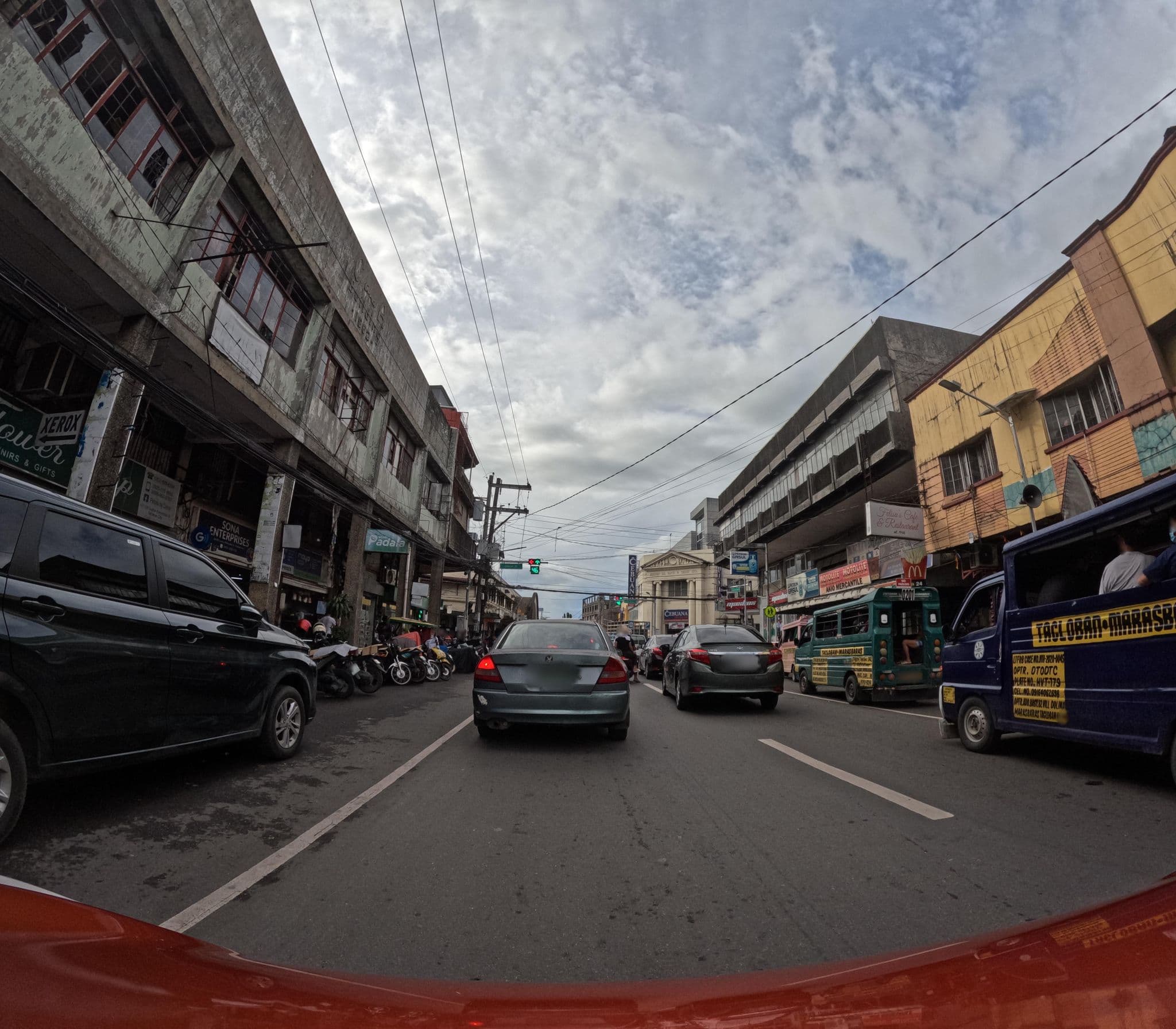 Street view near Island Space, Tacloban — © DyniseLira (CC BY-SA · Mapillary)