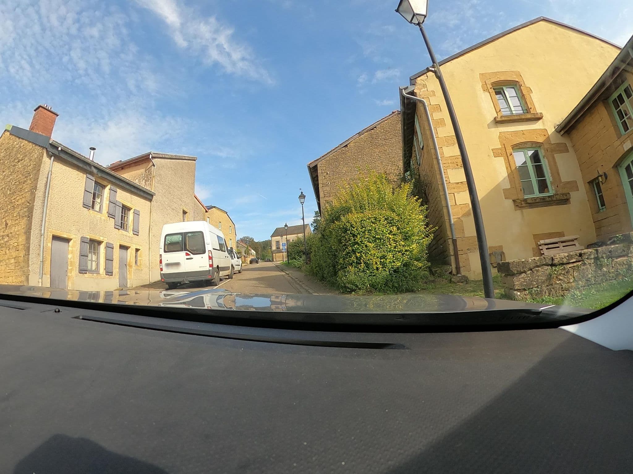 Street view near L'Empreinte du Temps, Rouvroy — © RaphaelPasLoin (CC BY-SA · Mapillary)