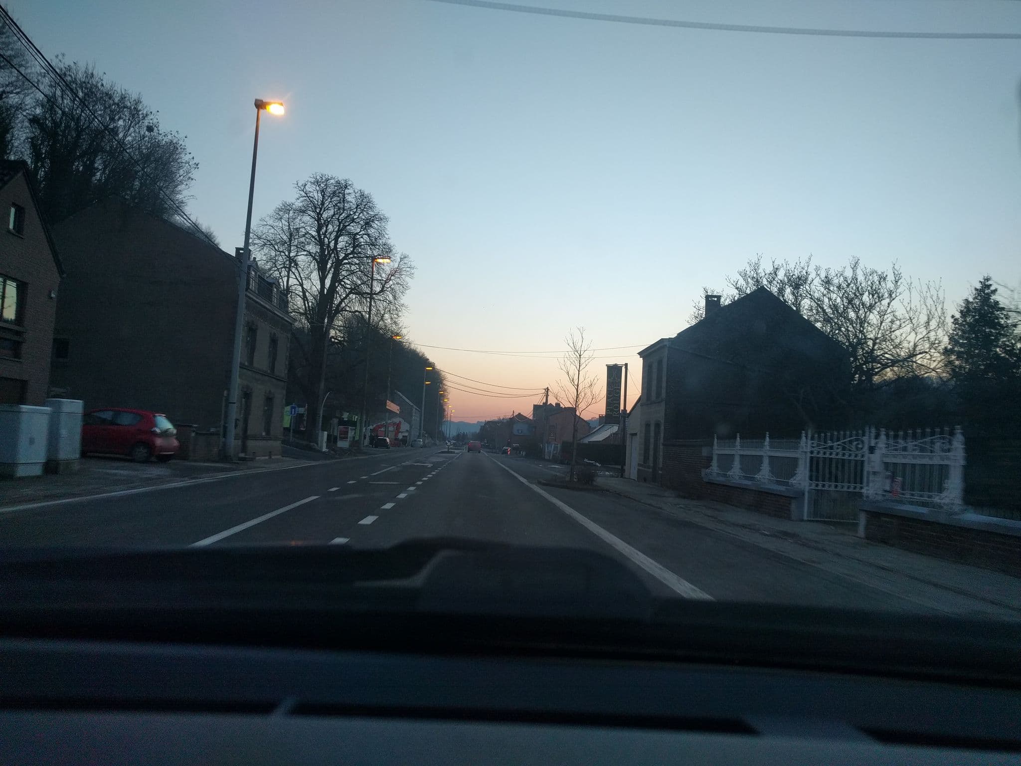 Street view near Le Jardin De Meuse, Sclayn — © leon3310 (CC BY-SA · Mapillary)