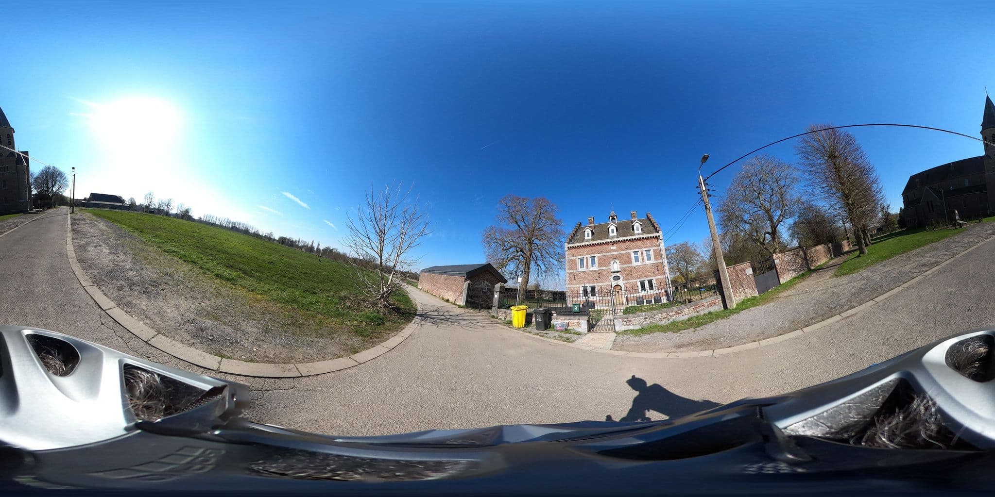 Street view near Domaine Clair Lieu, Ciplet — © Eebie (CC BY-SA · Mapillary)