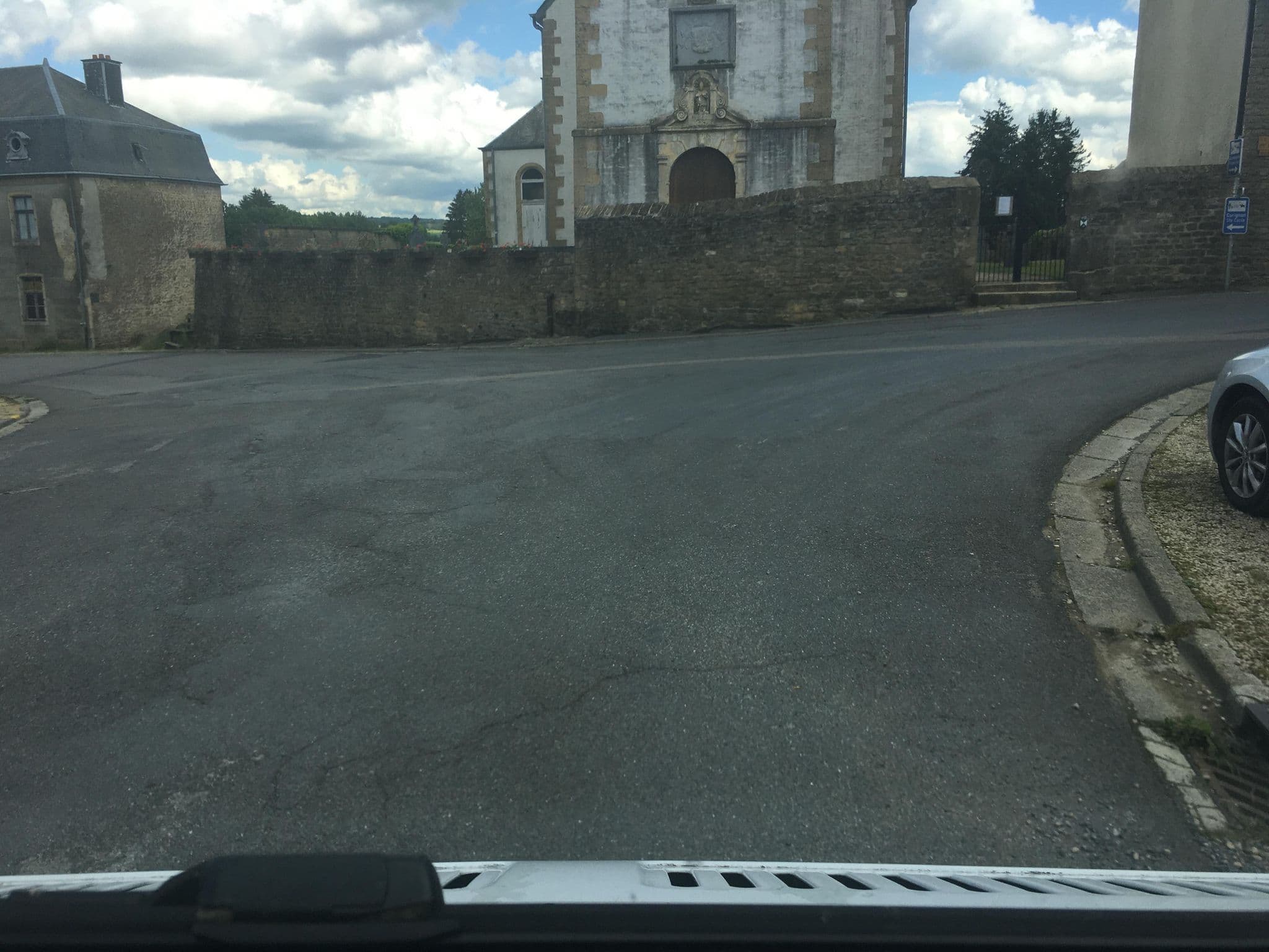Street view near Le Vieux Logis, Florenville — © raymond (CC BY-SA · Mapillary)
