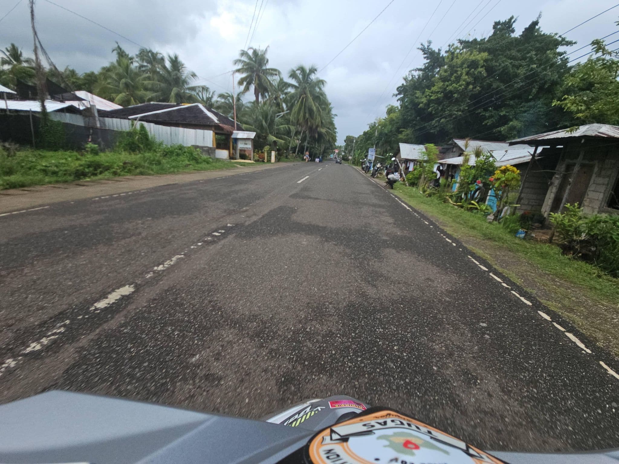 Street view near Tori's Backpacker's Paradise , Siquijor — © Jongkiko (CC BY-SA · Mapillary)