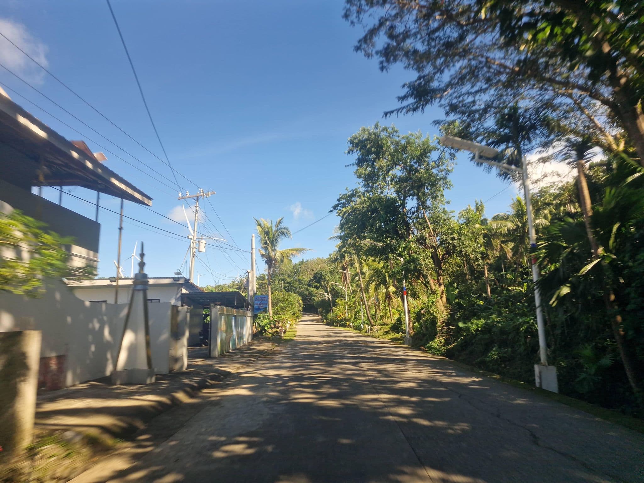 Street view near Villa Deocarez Resort, Pagudpud — © Yivan000 (CC BY-SA · Mapillary)