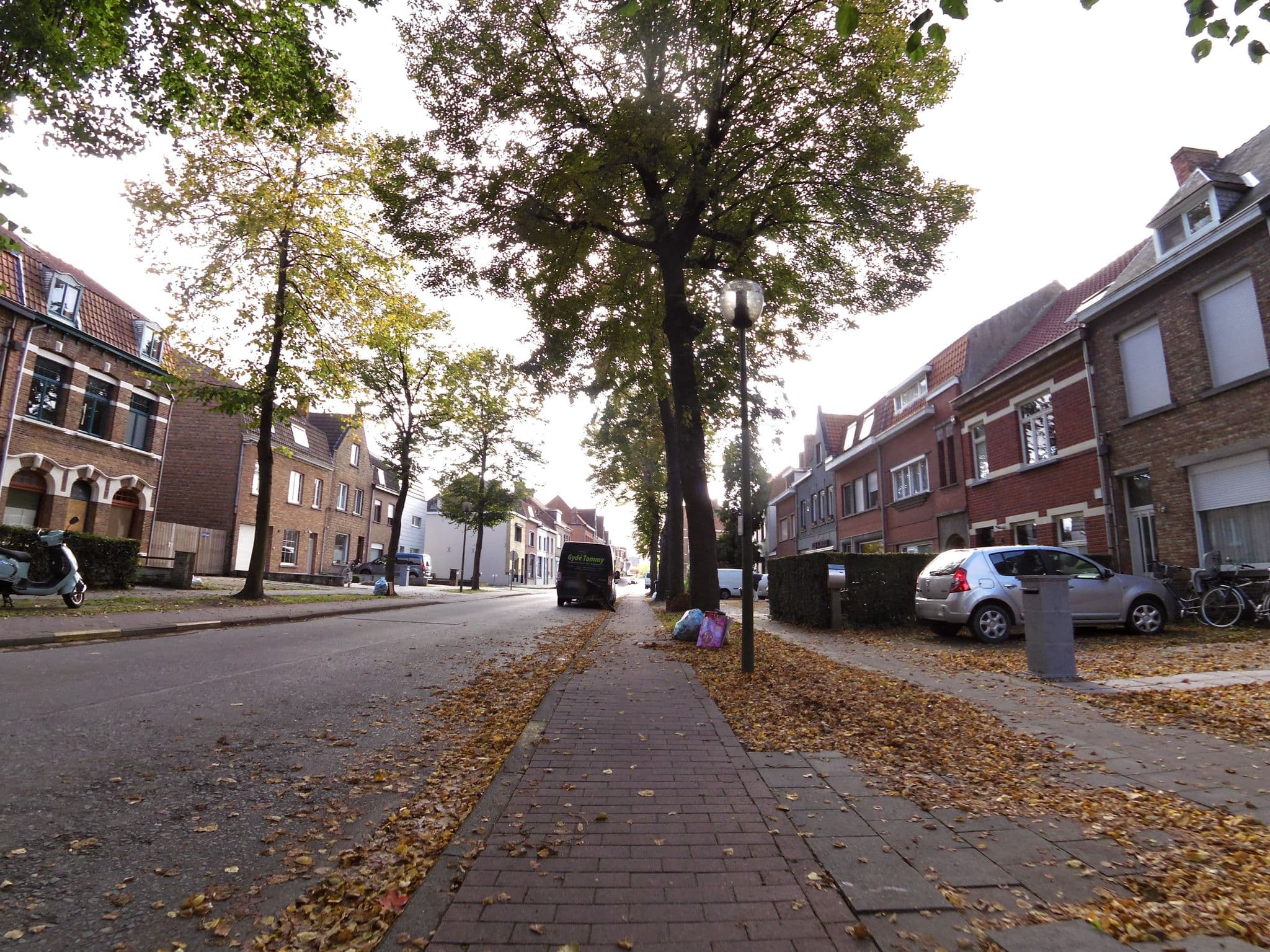 Street view near Coolhuys, Sint-Kruis — © zors1843 (CC BY-SA · Mapillary)