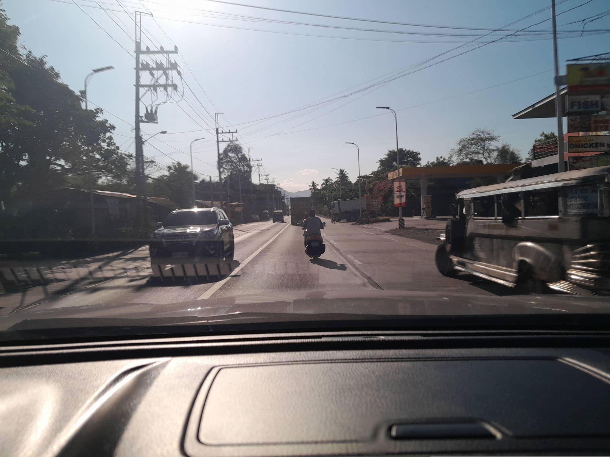 Street view near Petina Hotel, Bukal Sur — © ericb1983 (CC BY-SA · Mapillary)
