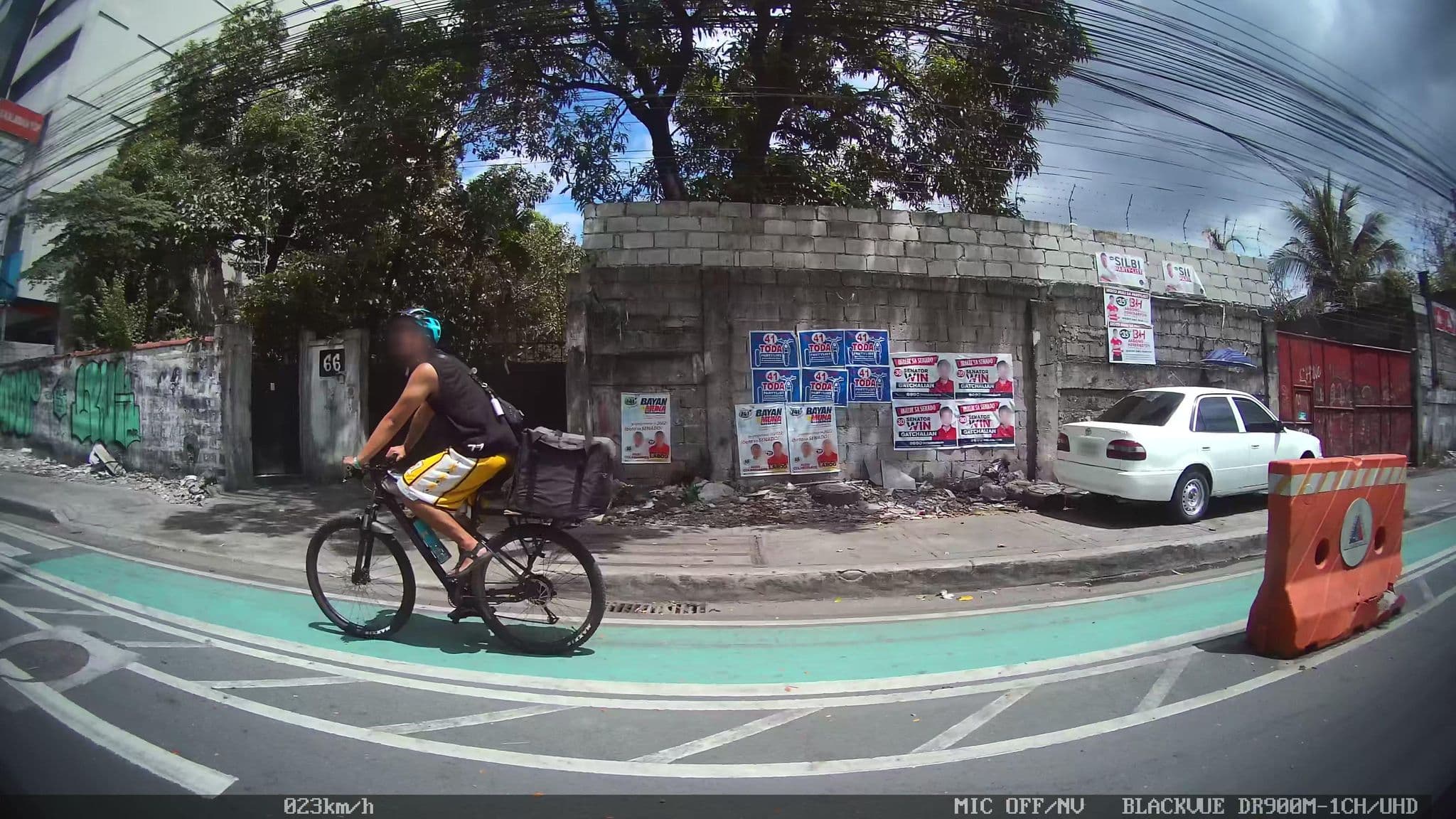 Street view near Verjandel Hotel, Quezon City — © kaart_4 (CC BY-SA · Mapillary)