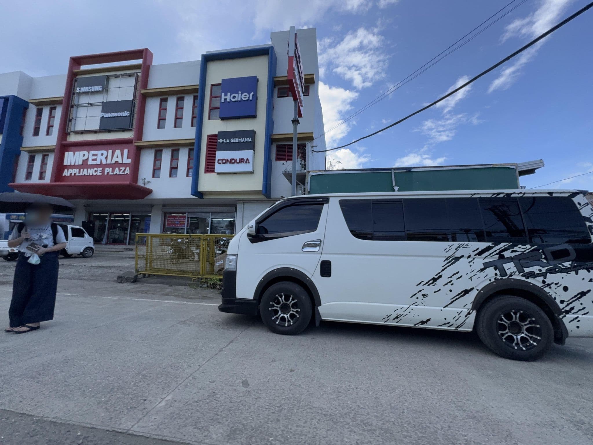 Street view near Delsim Travel Inn, Caticlan — © filipb (CC BY-SA · Mapillary)