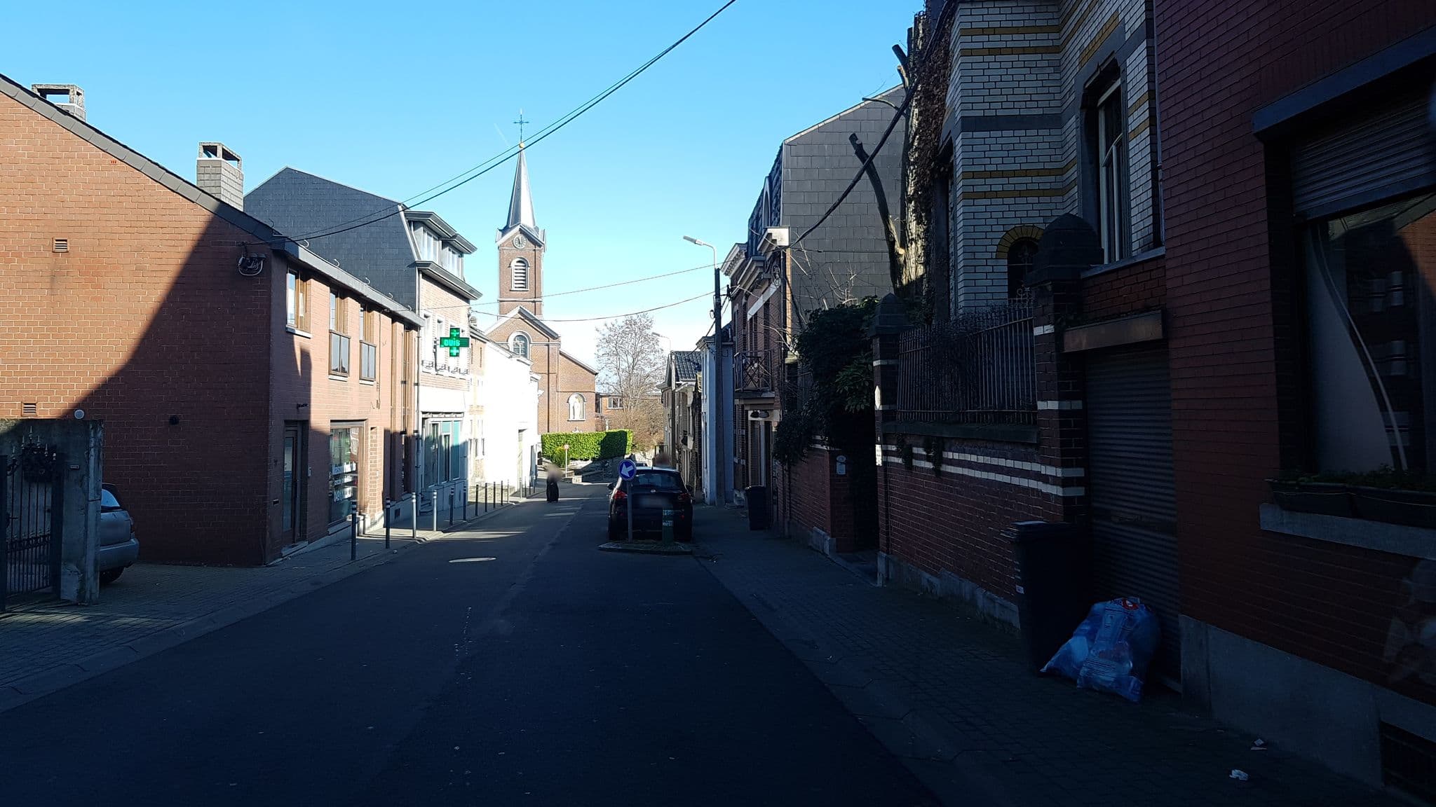 Street view near La Chambre d'amis comme chez Bobonne, Vivegnis — © reine5 (CC BY-SA · Mapillary)