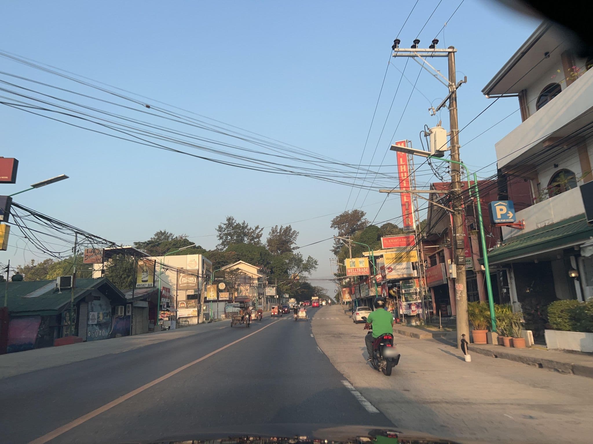 Street view near Johansson's Lodge, Olongapo
