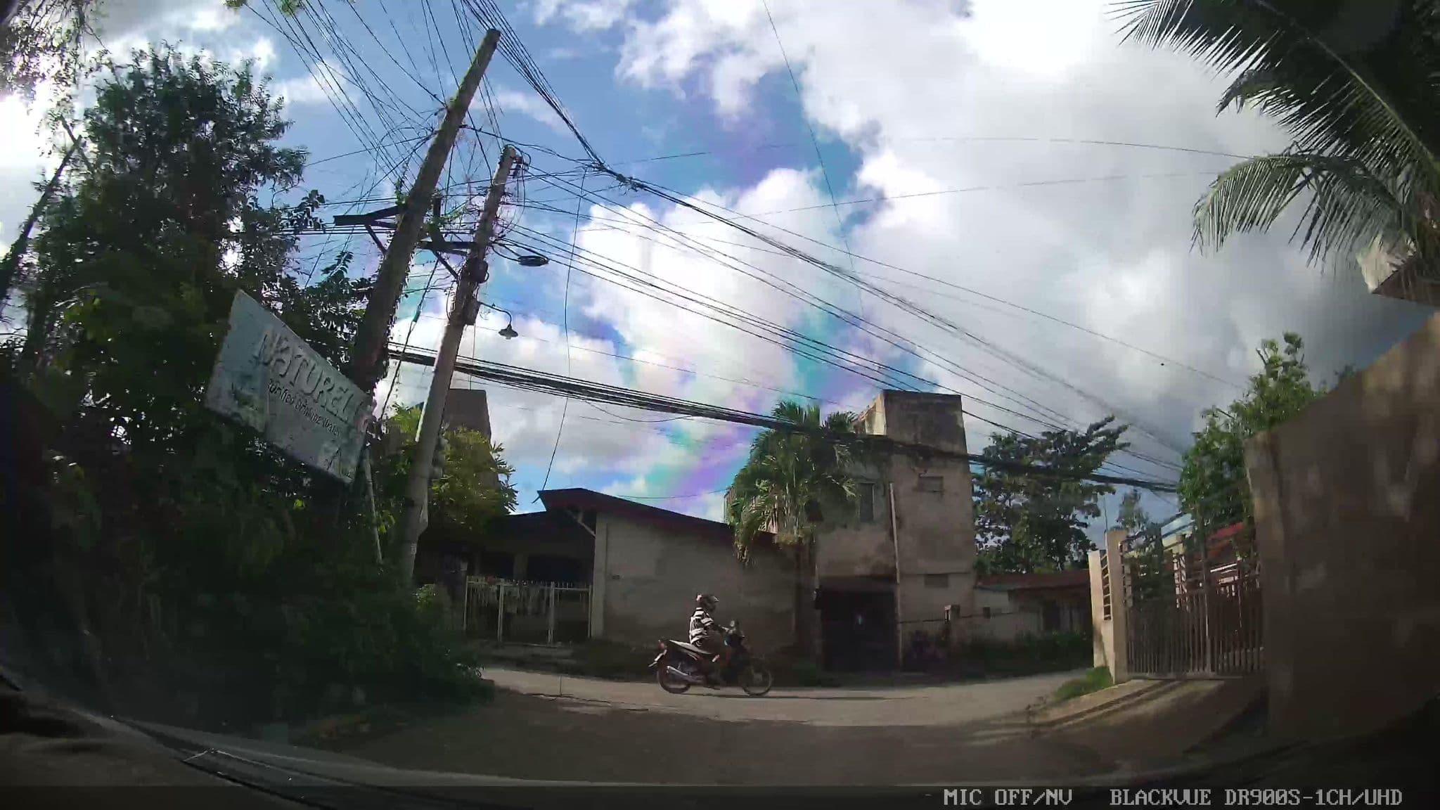 Street view near Mahilum's Hotel, Consolacion — © Kaart---FRONT (CC BY-SA · Mapillary)