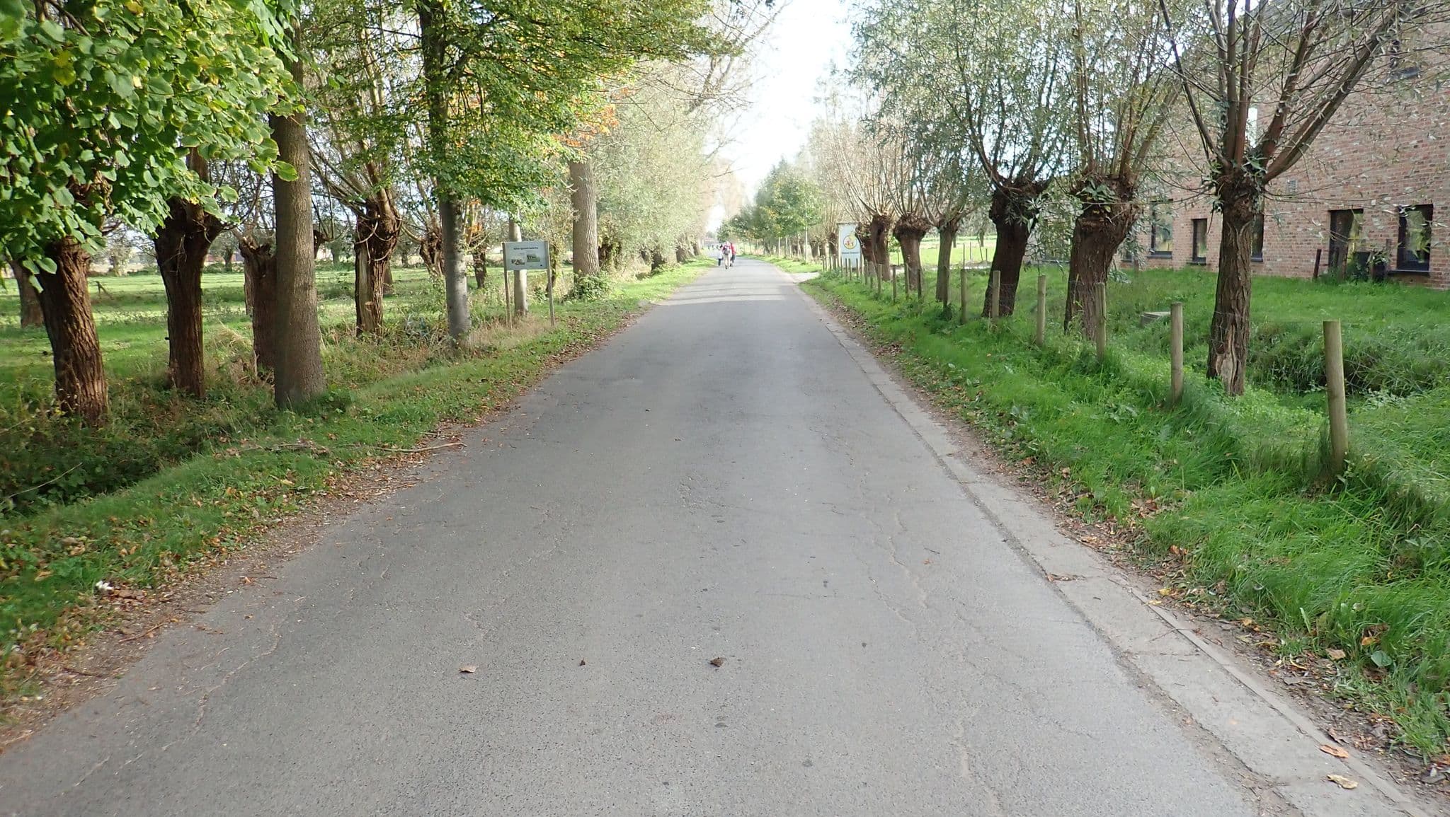 Street view near Hoeve Oswald, Sinaai — © koninklijke (CC BY-SA · Mapillary)