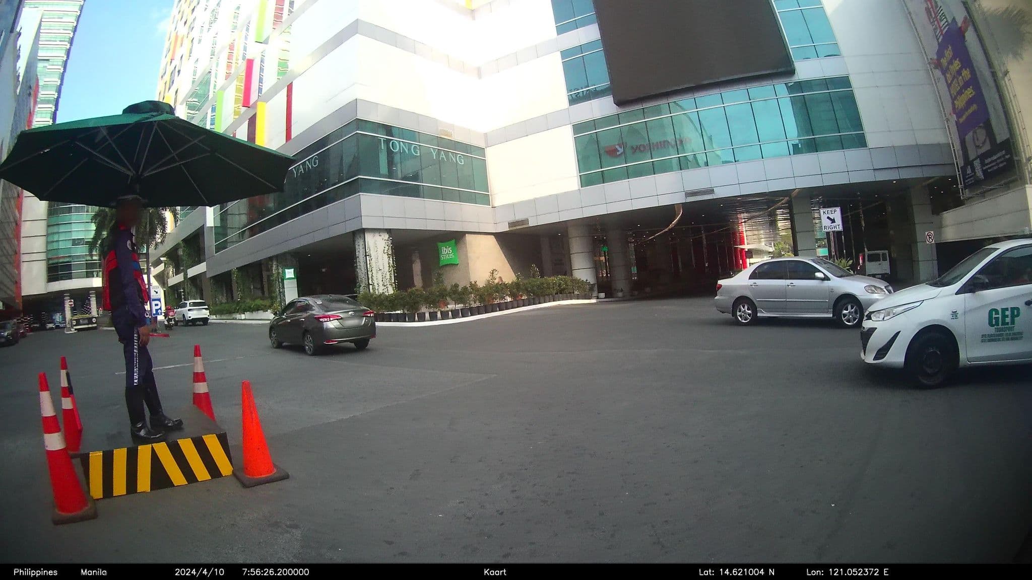 Street view near Hotel DreamWorld, Mariana — © kaart_4 (CC BY-SA · Mapillary)