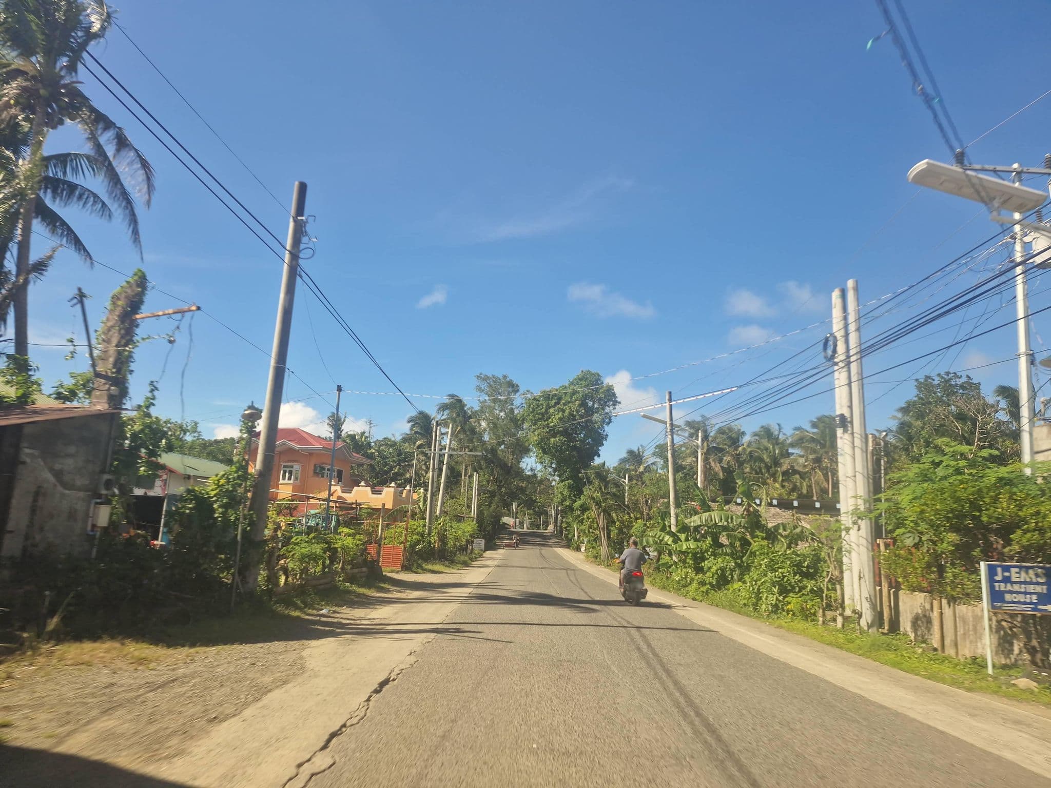 Street view near J-em’s Transient House, Pagudpud — © Yivan000 (CC BY-SA · Mapillary)