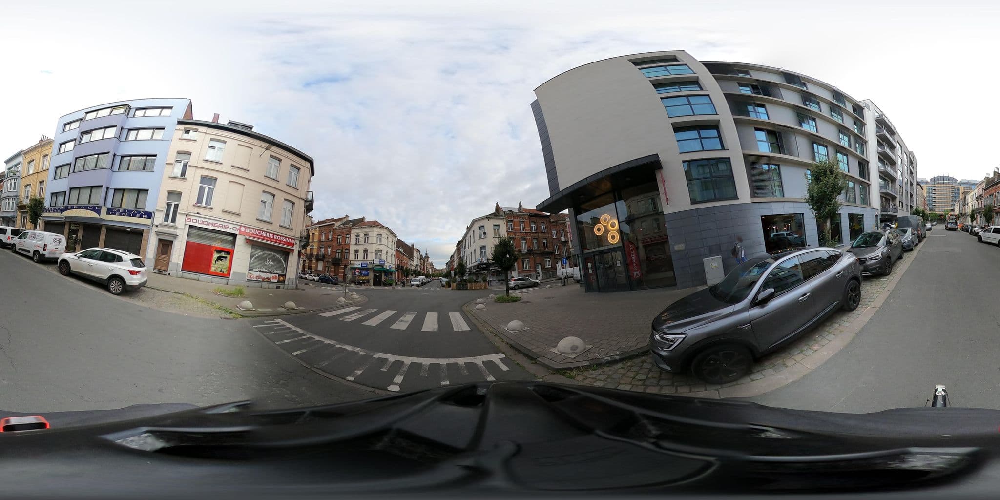 Street view near Appart'City Confort Bruxelles Centre gare du midi, Anderlecht — © RaphaelPasLoin (CC BY-SA · Mapillary)