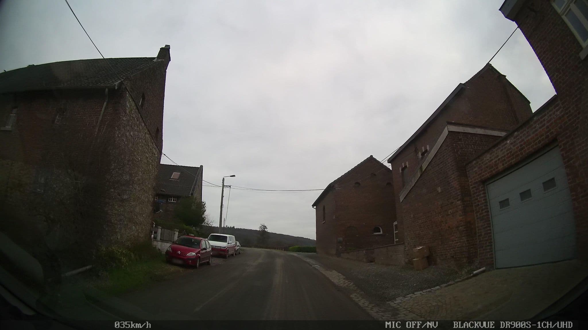 Street view near B&B Joie de Vivre, Sint-Pieters-Voeren — © filipc (CC BY-SA · Mapillary)