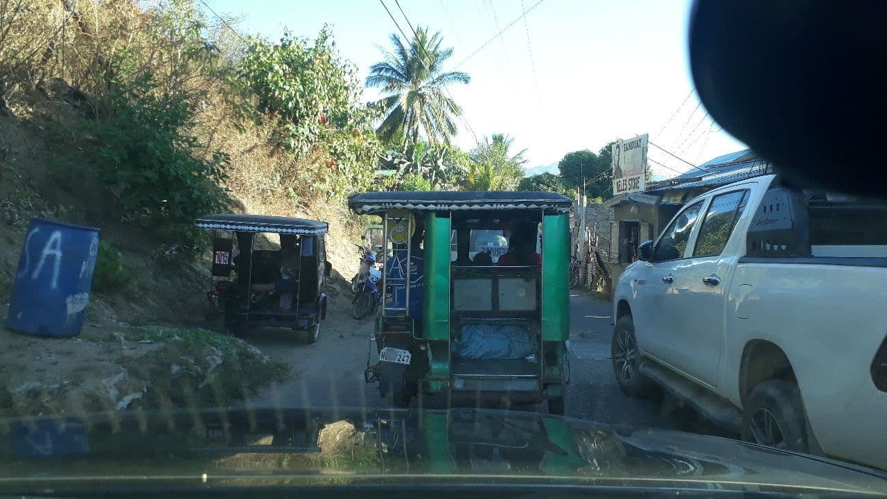 Street view near Casa Montemar, Coron