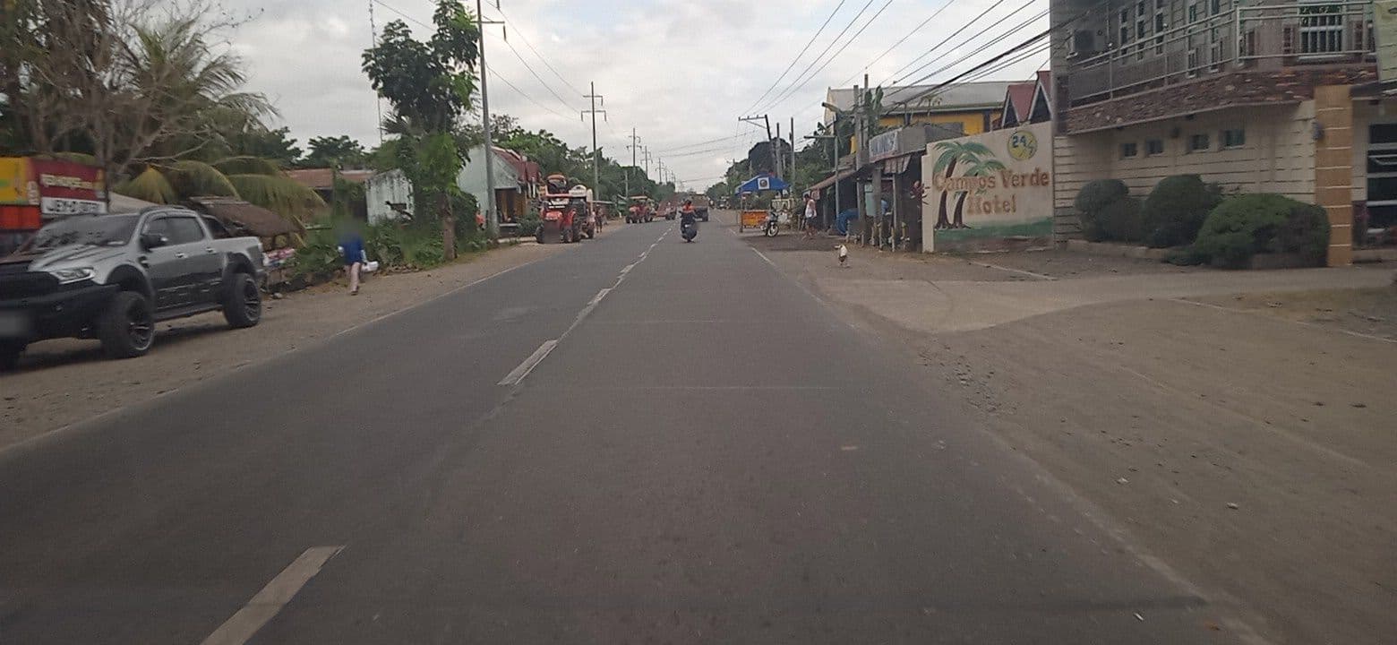 Street view near Campos Verde Hotel, Roxas — © mdgabriel (CC BY-SA · Mapillary)