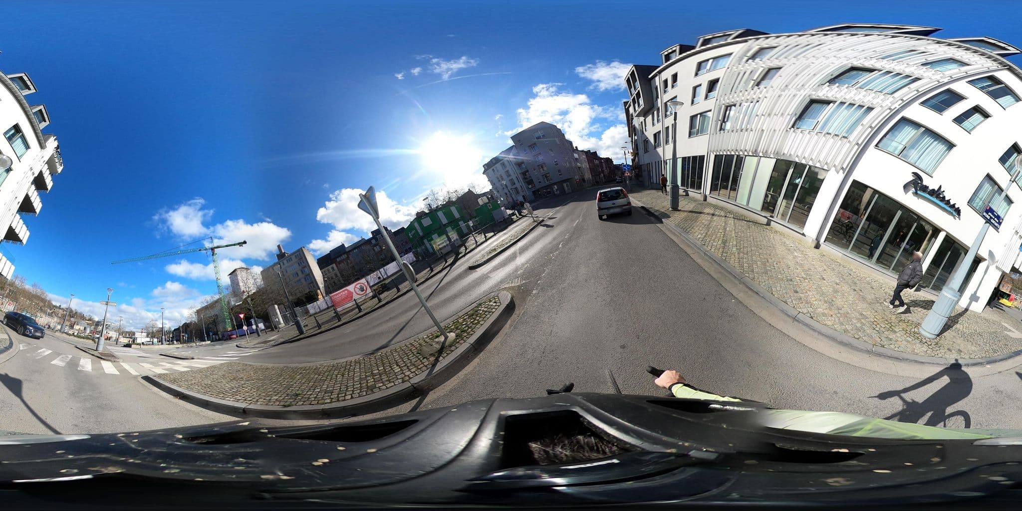 Street view near Radisson Hotel Liège City Centre, Liège — © ledantec (CC BY-SA · Mapillary)